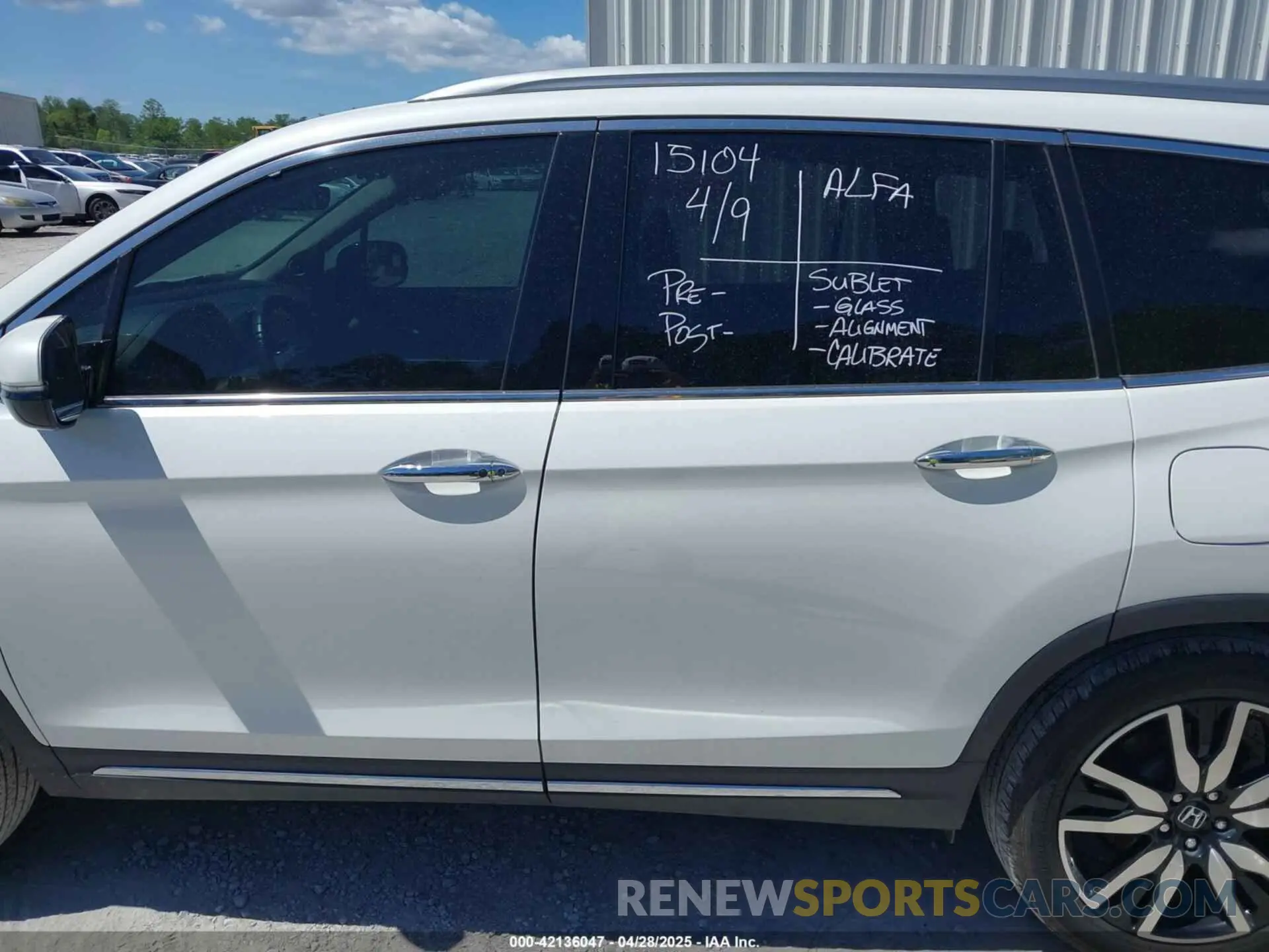 15 Photograph of a damaged car 5FNYF5H98MB073807 HONDA PILOT 2021