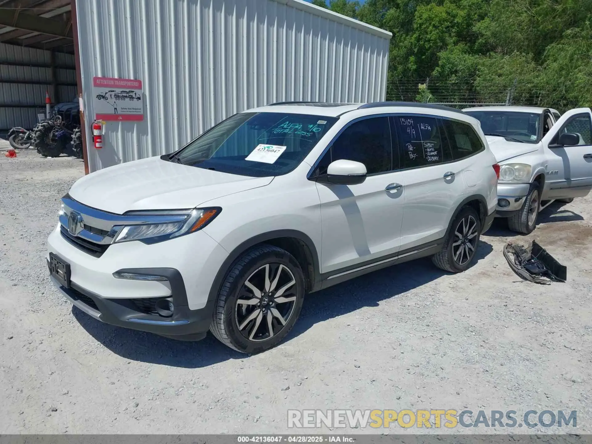 2 Photograph of a damaged car 5FNYF5H98MB073807 HONDA PILOT 2021