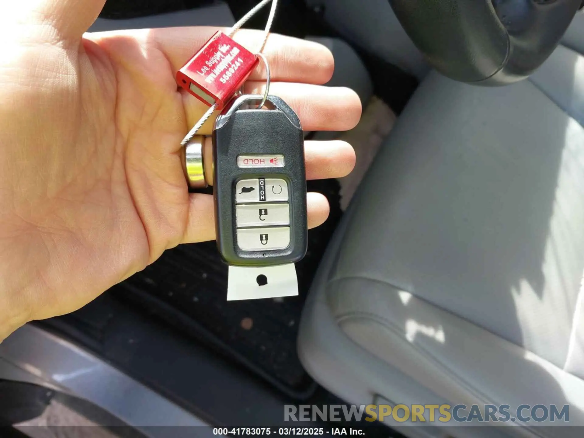 11 Photograph of a damaged car 5FNYF6H00MB085678 HONDA PILOT 2021