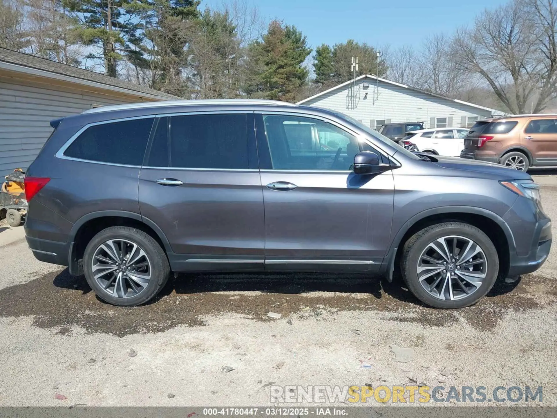 13 Photograph of a damaged car 5FNYF6H07MB024540 HONDA PILOT 2021