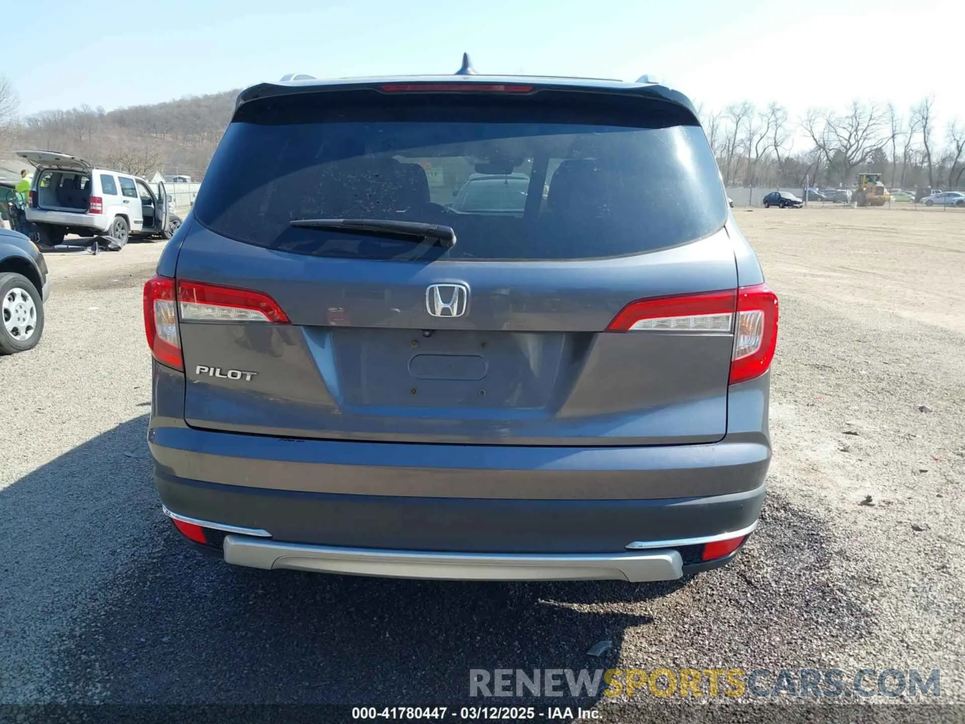 16 Photograph of a damaged car 5FNYF6H07MB024540 HONDA PILOT 2021