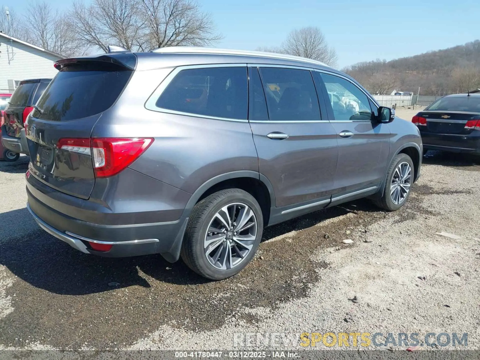 4 Photograph of a damaged car 5FNYF6H07MB024540 HONDA PILOT 2021
