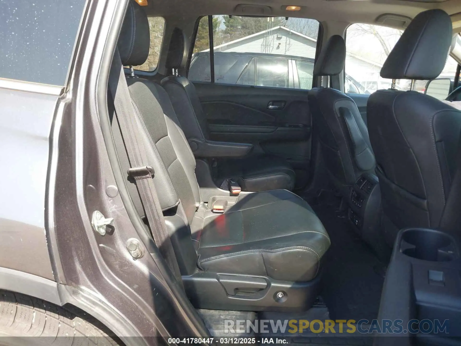 8 Photograph of a damaged car 5FNYF6H07MB024540 HONDA PILOT 2021