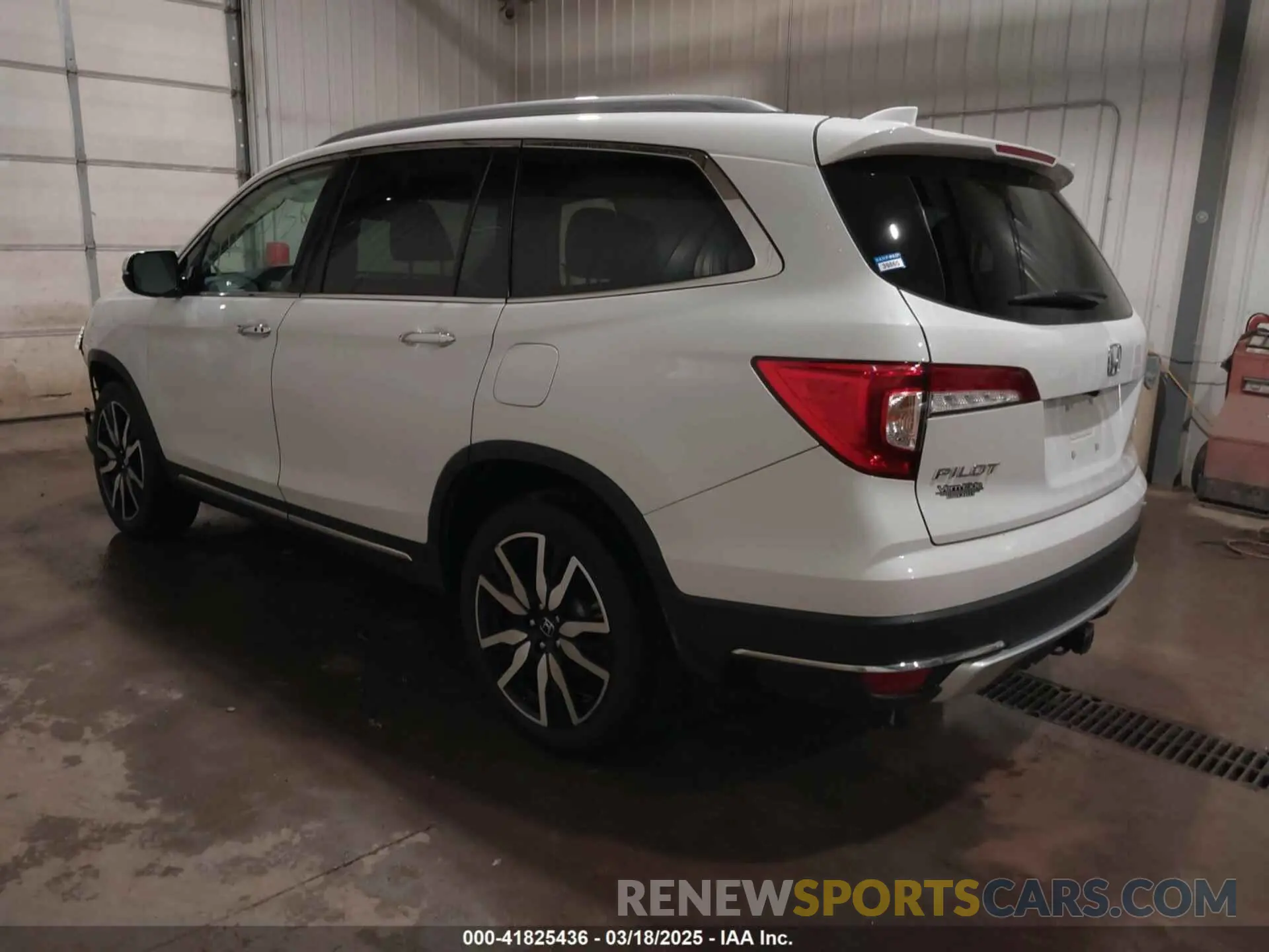 3 Photograph of a damaged car 5FNYF6H07MB041824 HONDA PILOT 2021