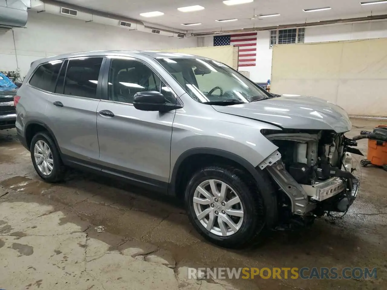 4 Photograph of a damaged car 5FNYF6H15MB018048 HONDA PILOT 2021