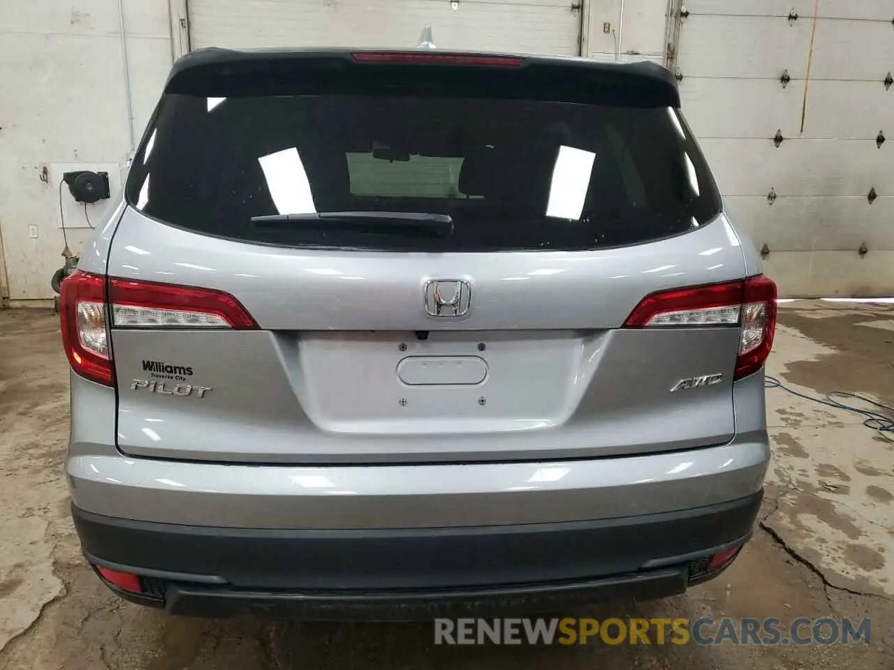 6 Photograph of a damaged car 5FNYF6H15MB018048 HONDA PILOT 2021
