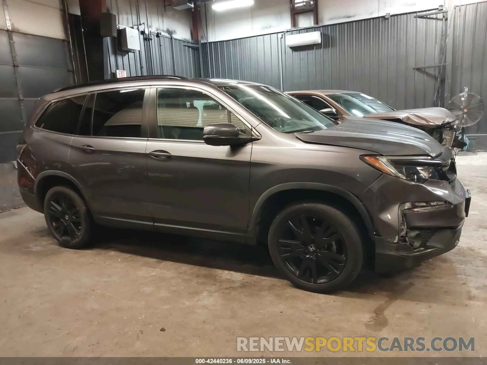 13 Photograph of a damaged car 5FNYF6H21MB083598 HONDA PILOT 2021