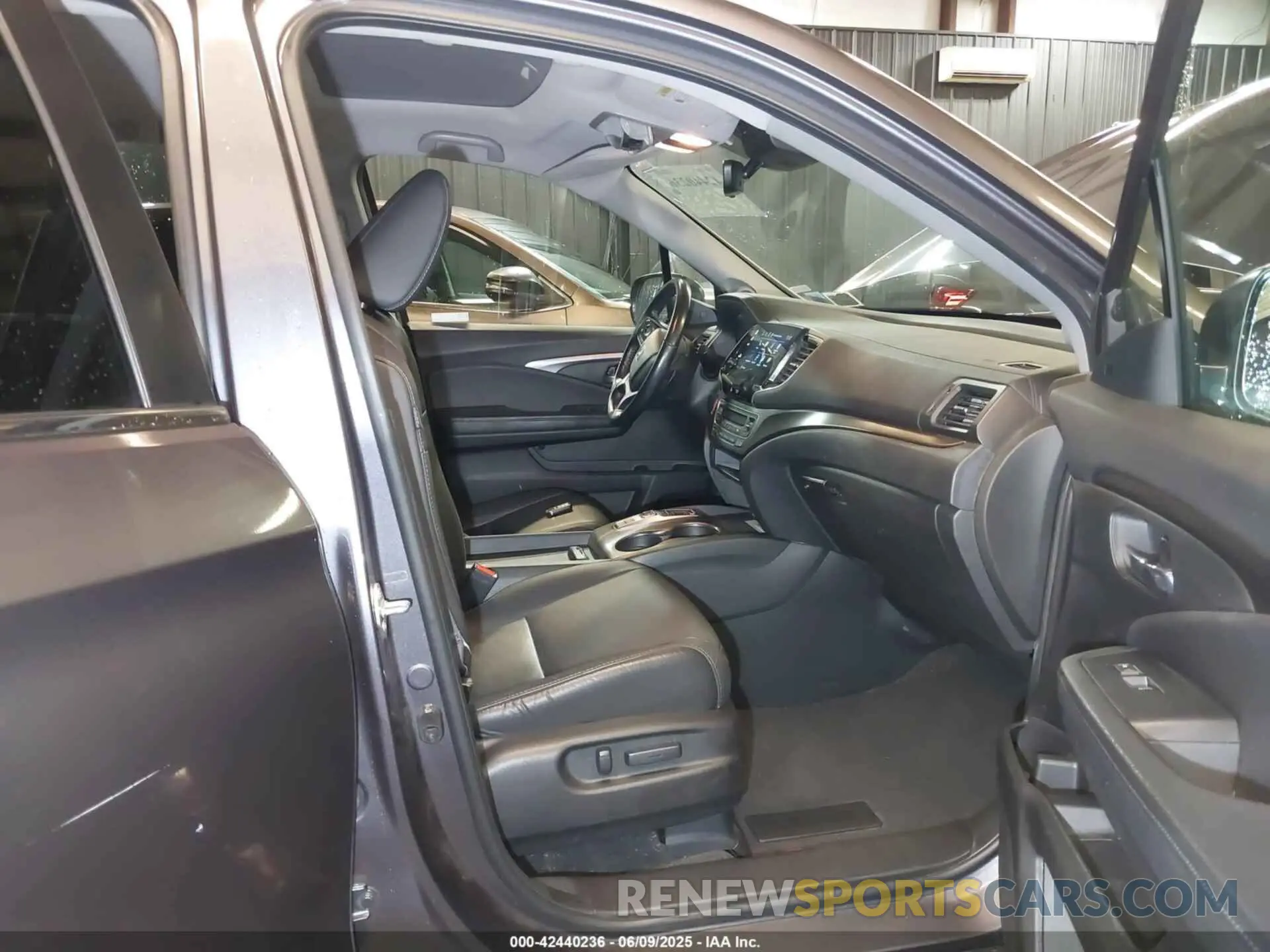 5 Photograph of a damaged car 5FNYF6H21MB083598 HONDA PILOT 2021