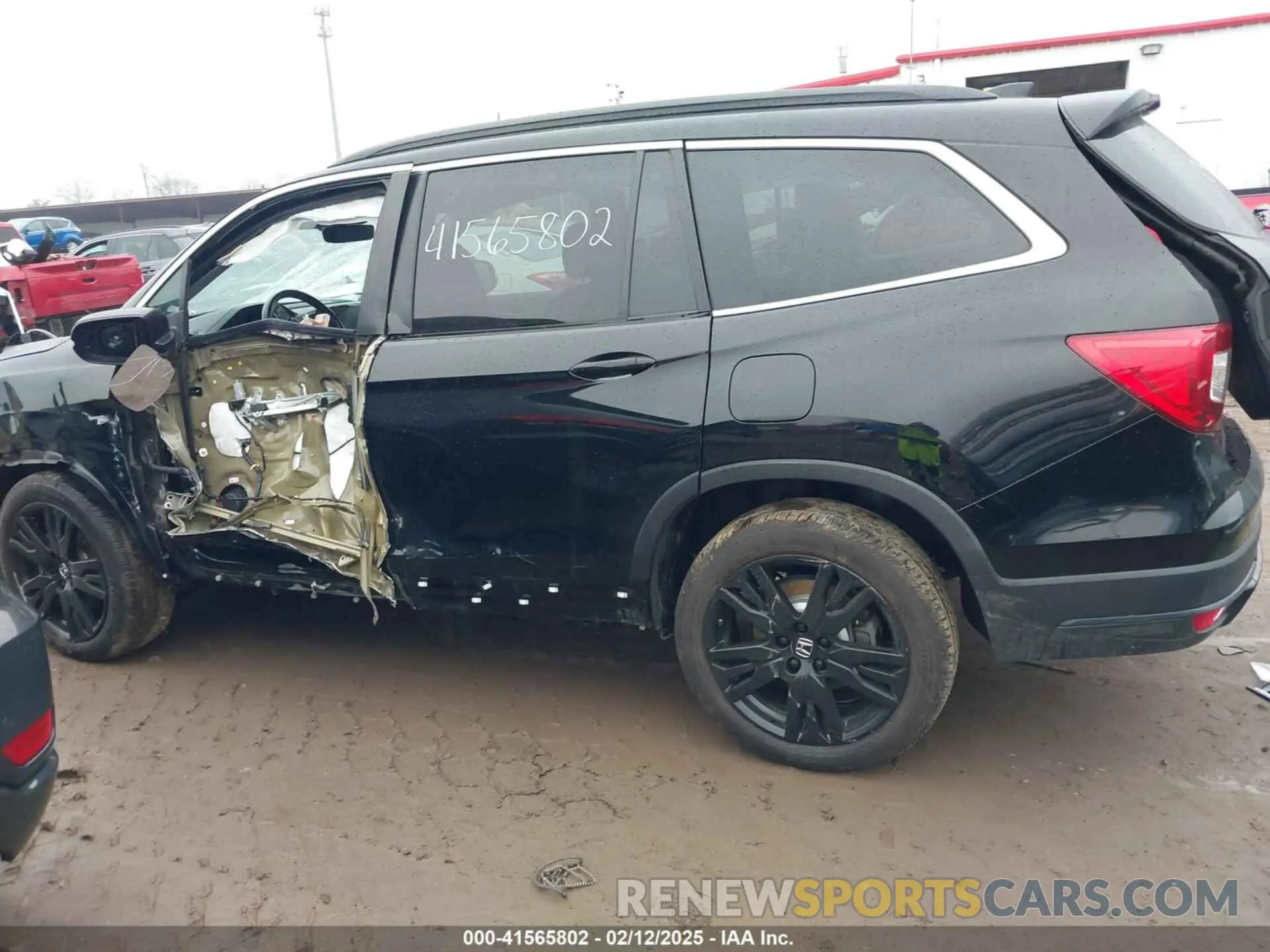 14 Photograph of a damaged car 5FNYF6H23MB047850 HONDA PILOT 2021