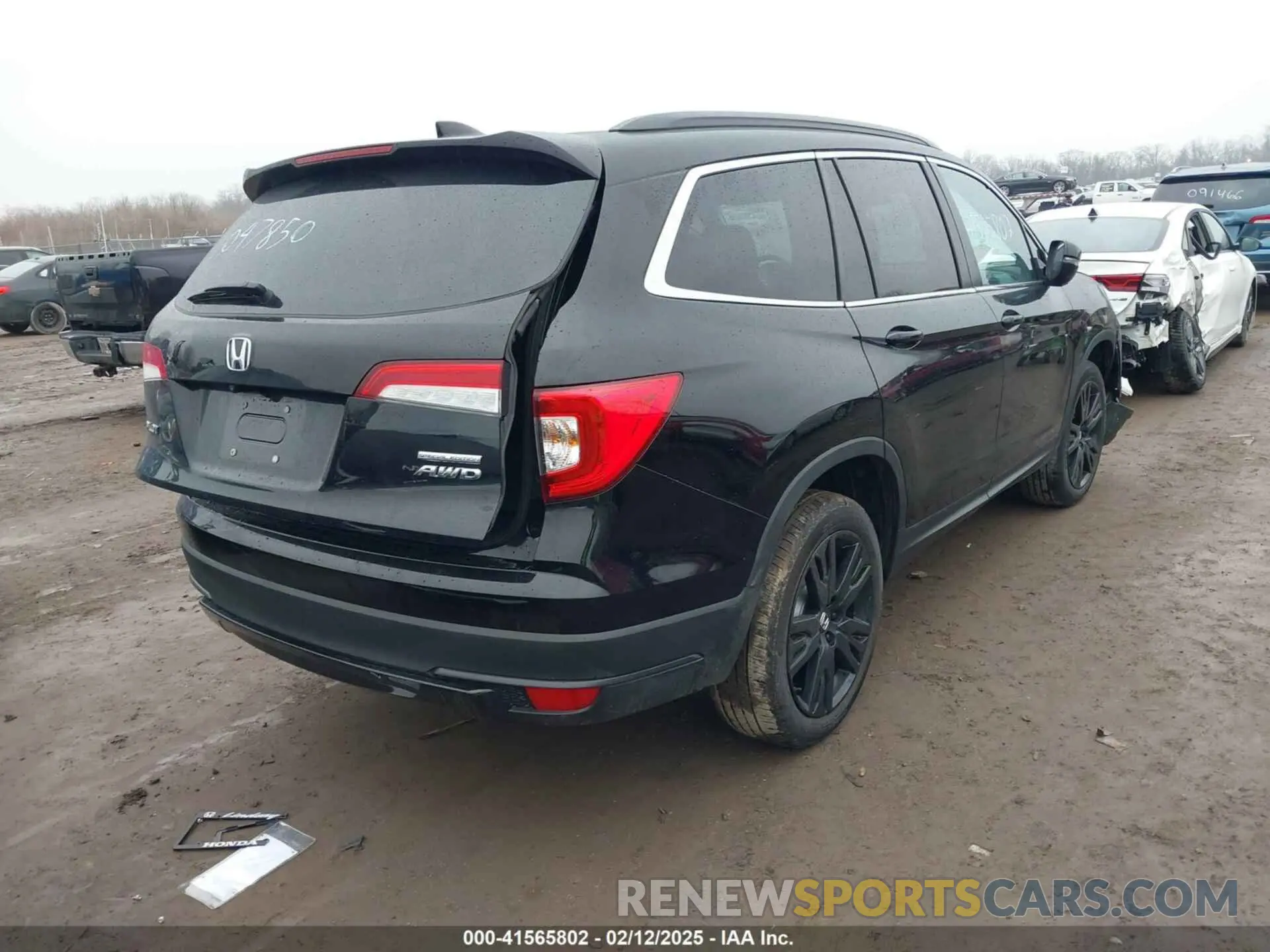 4 Photograph of a damaged car 5FNYF6H23MB047850 HONDA PILOT 2021