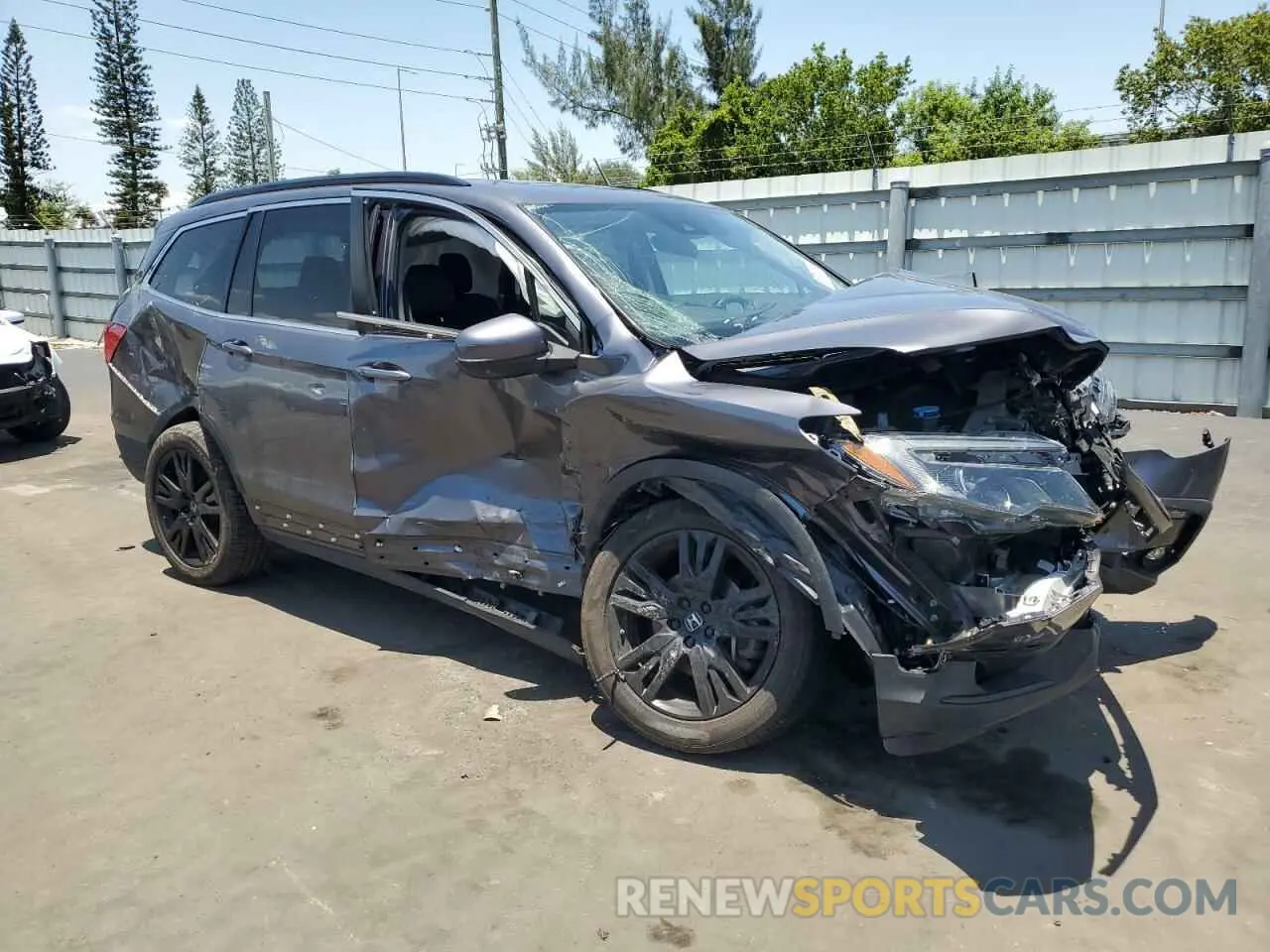 4 Photograph of a damaged car 5FNYF6H25MB009228 HONDA PILOT 2021