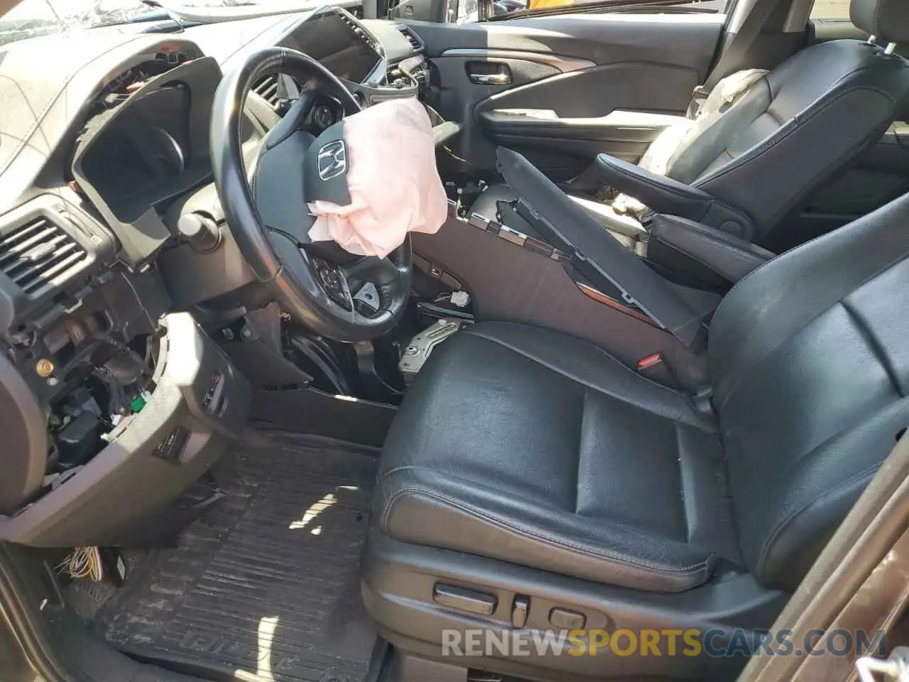 7 Photograph of a damaged car 5FNYF6H25MB009228 HONDA PILOT 2021