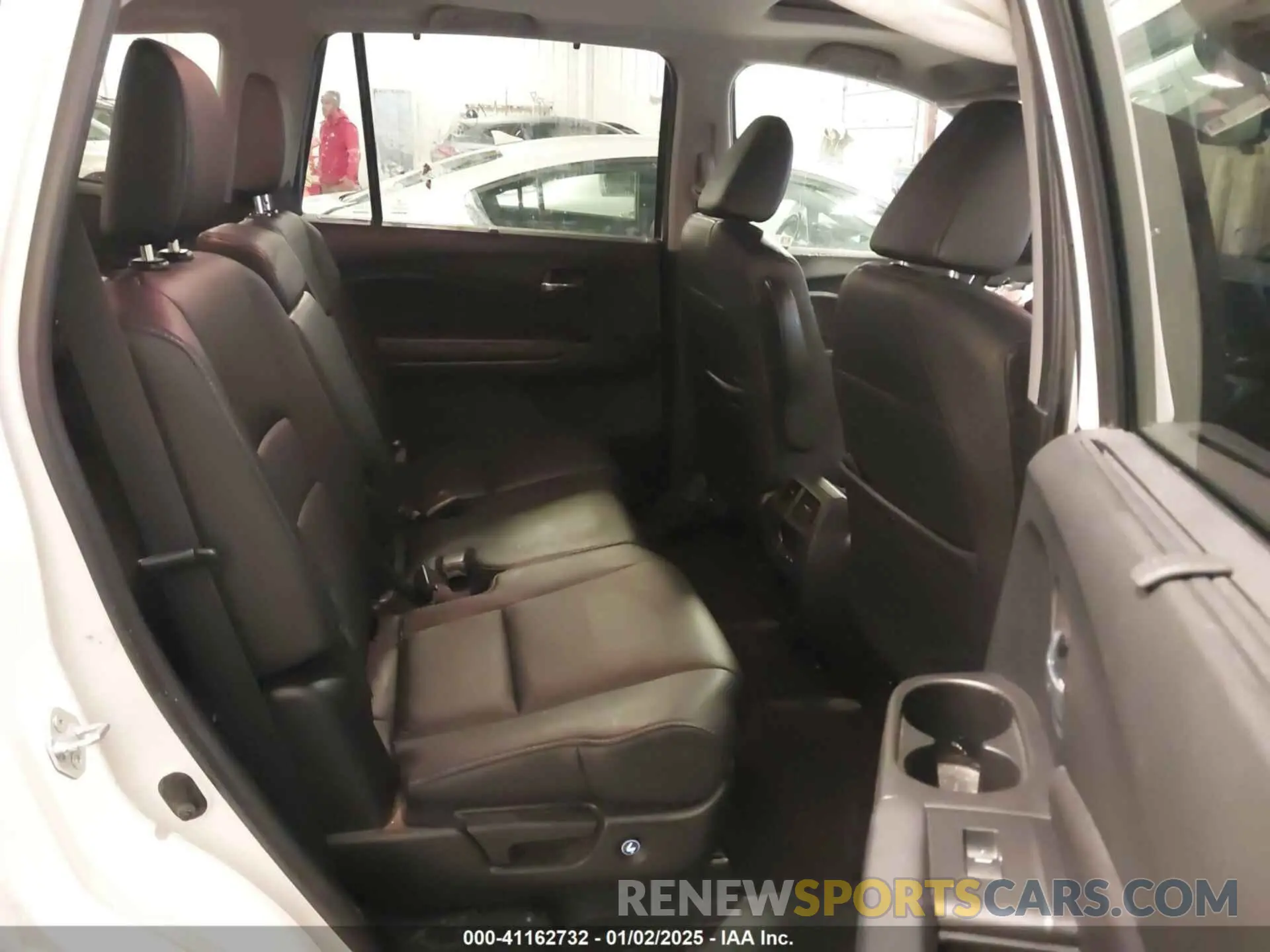 8 Photograph of a damaged car 5FNYF6H26MB086397 HONDA PILOT 2021