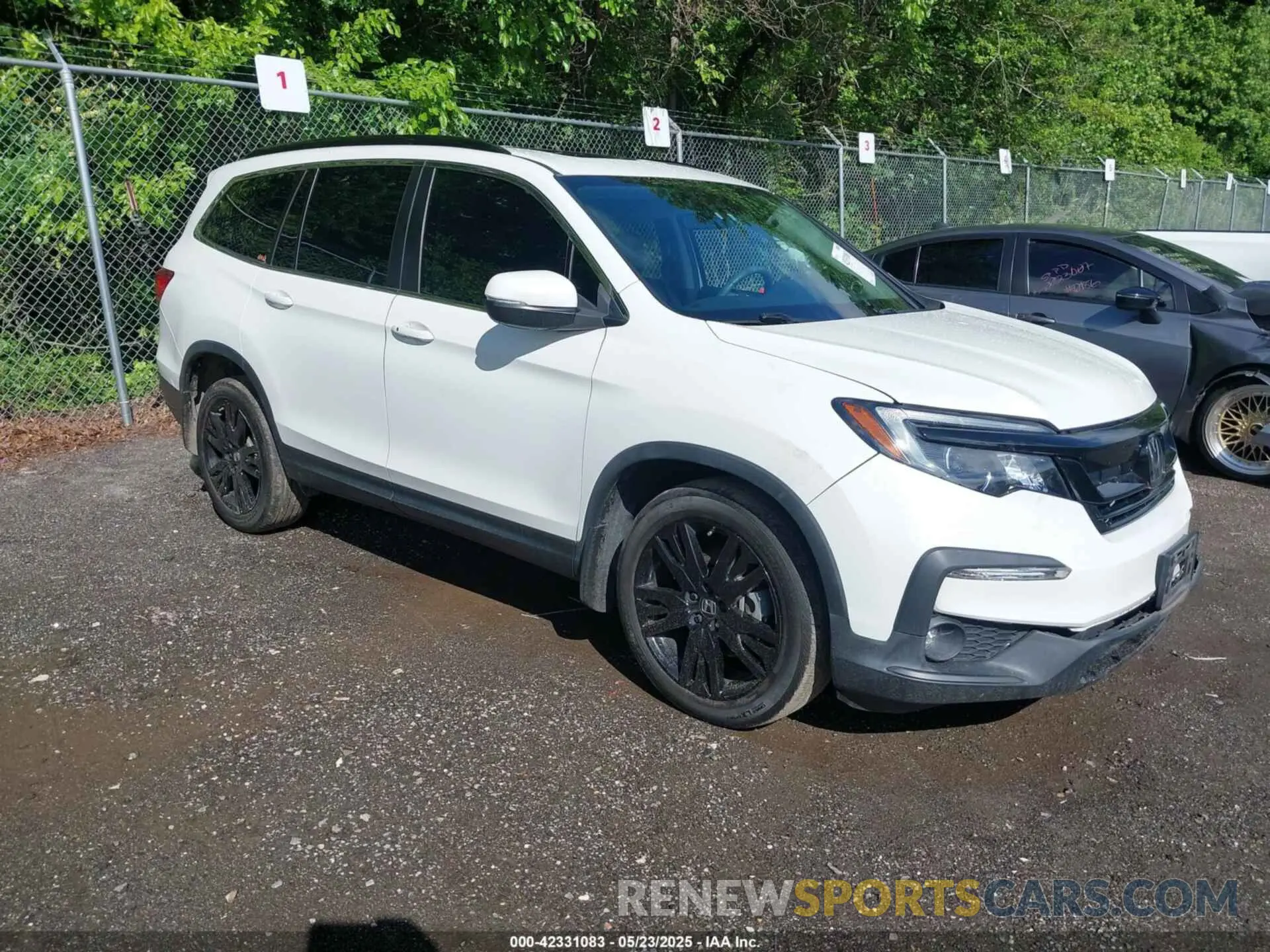 1 Photograph of a damaged car 5FNYF6H26MB102565 HONDA PILOT 2021