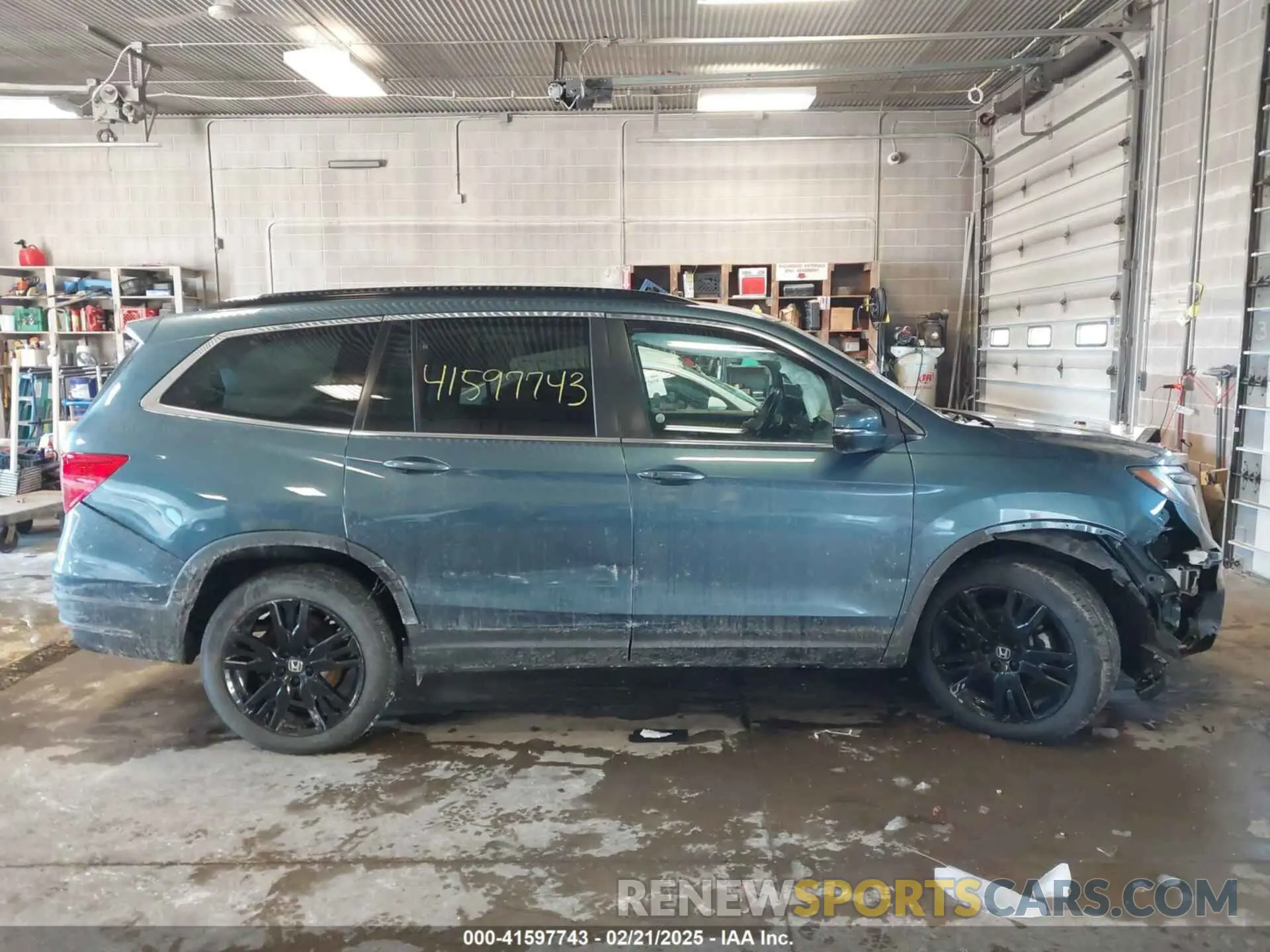 13 Фотография поврежденного автомобиля 5FNYF6H28MB009000 HONDA PILOT 2021