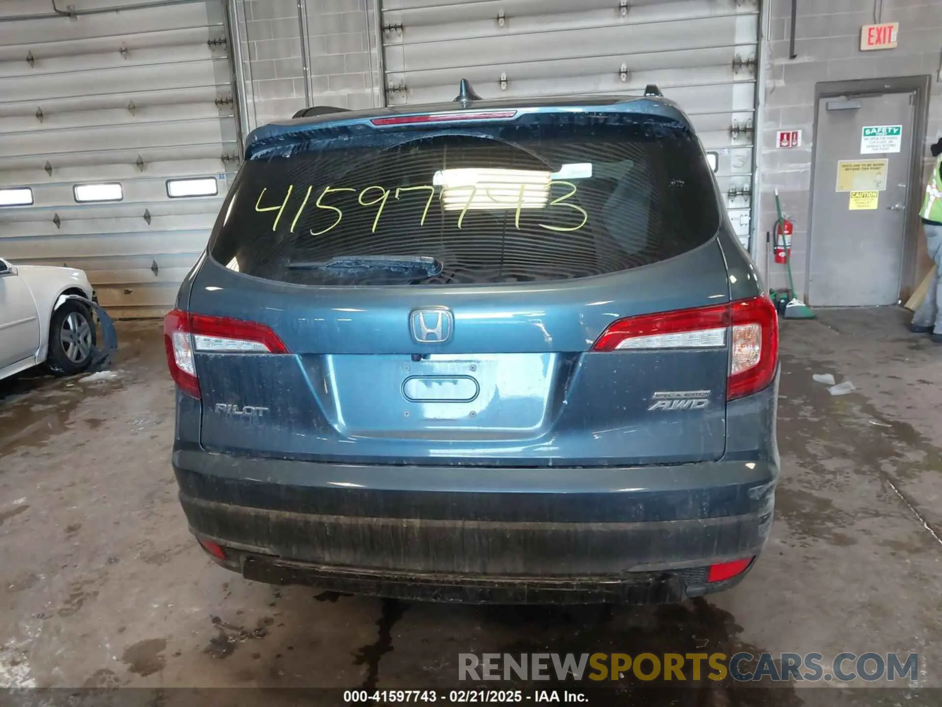 16 Фотография поврежденного автомобиля 5FNYF6H28MB009000 HONDA PILOT 2021