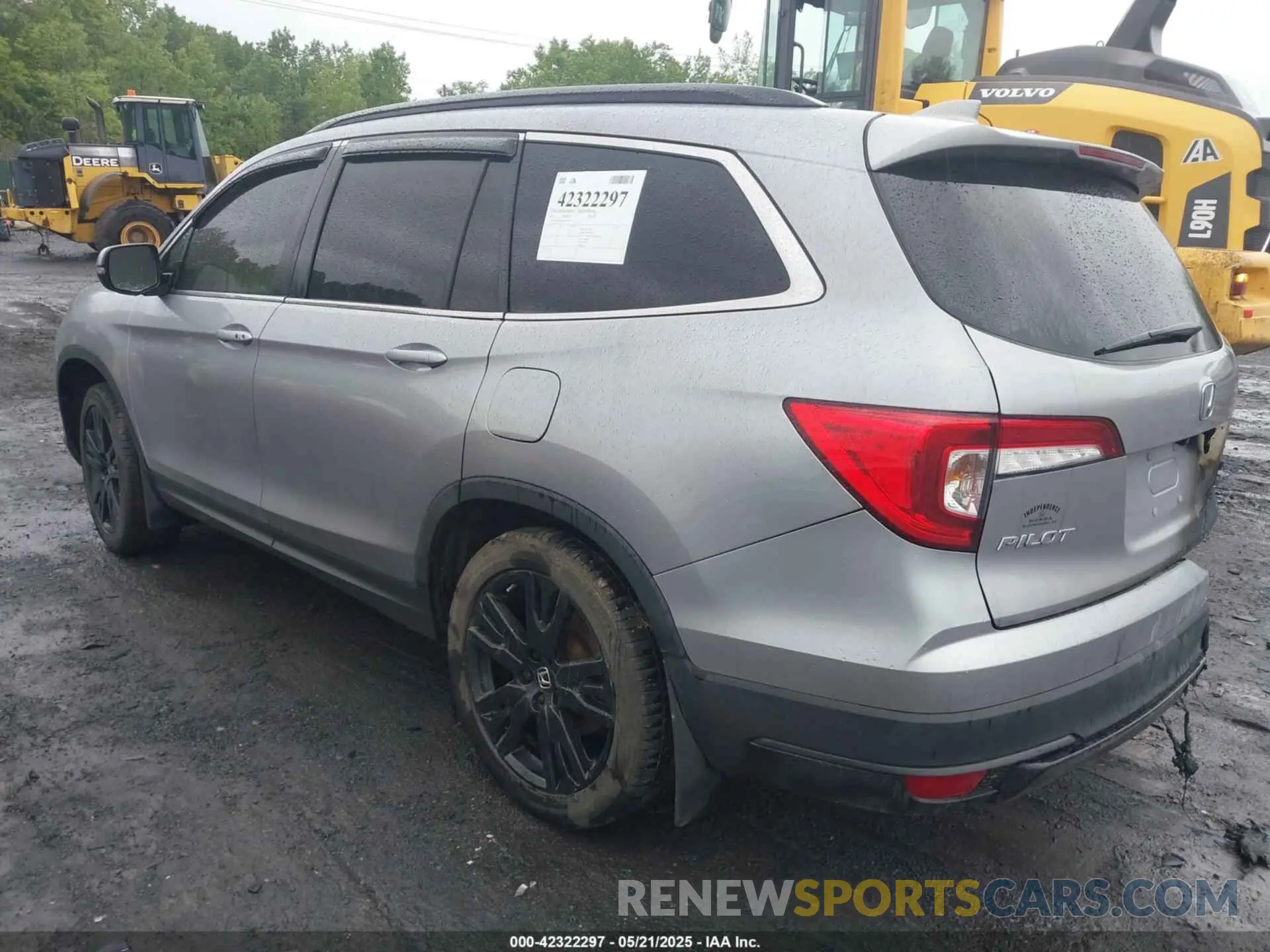 3 Photograph of a damaged car 5FNYF6H29MB098592 HONDA PILOT 2021