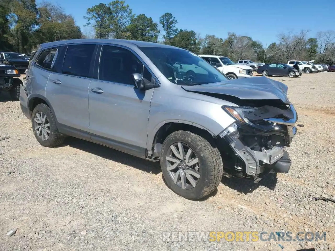 4 Photograph of a damaged car 5FNYF6H32MB023256 HONDA PILOT 2021