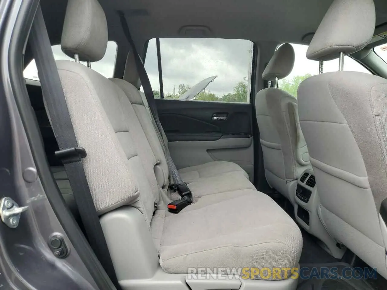 11 Photograph of a damaged car 5FNYF6H39MB032097 HONDA PILOT 2021