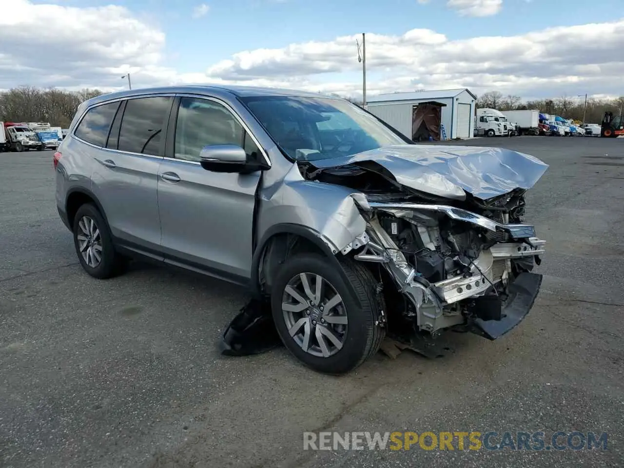 4 Photograph of a damaged car 5FNYF6H39MB065181 HONDA PILOT 2021