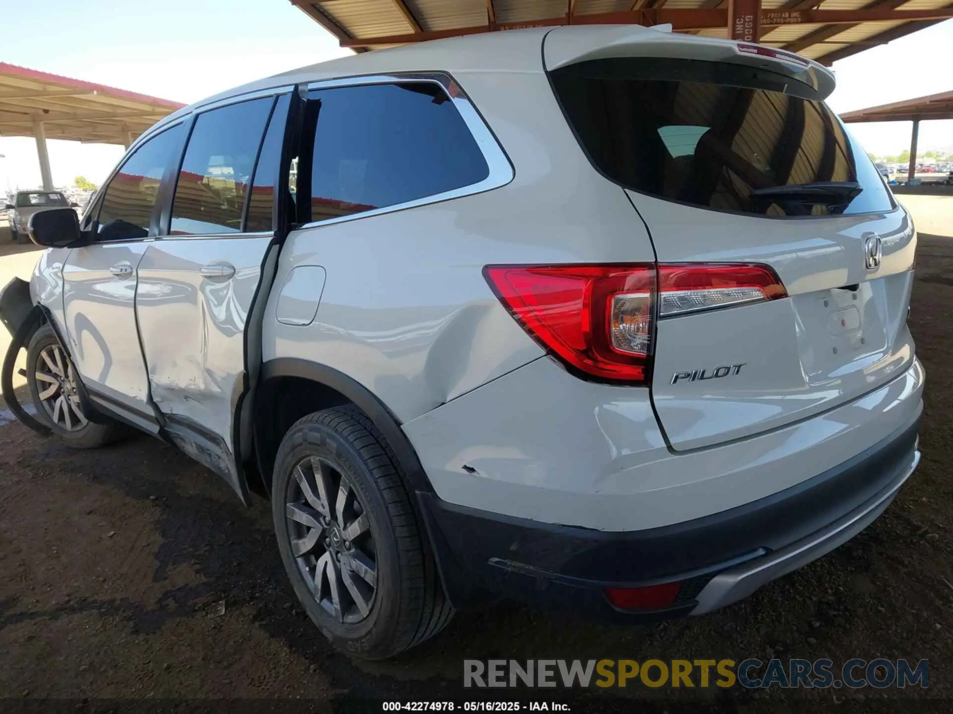 3 Photograph of a damaged car 5FNYF6H39MB075483 HONDA PILOT 2021
