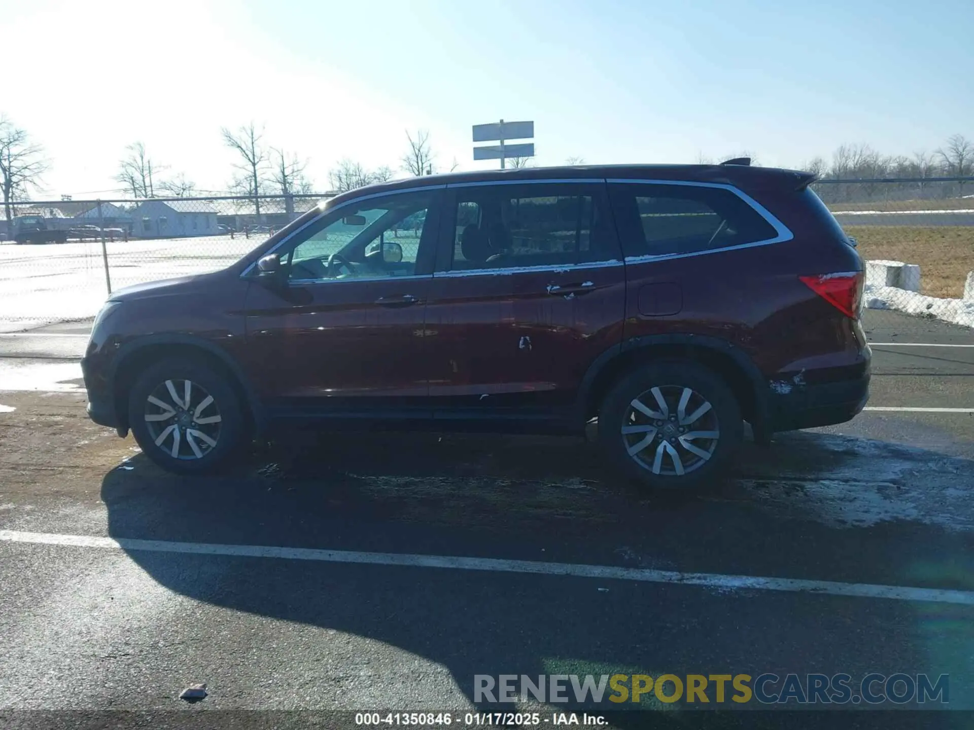 14 Photograph of a damaged car 5FNYF6H39MB093403 HONDA PILOT 2021