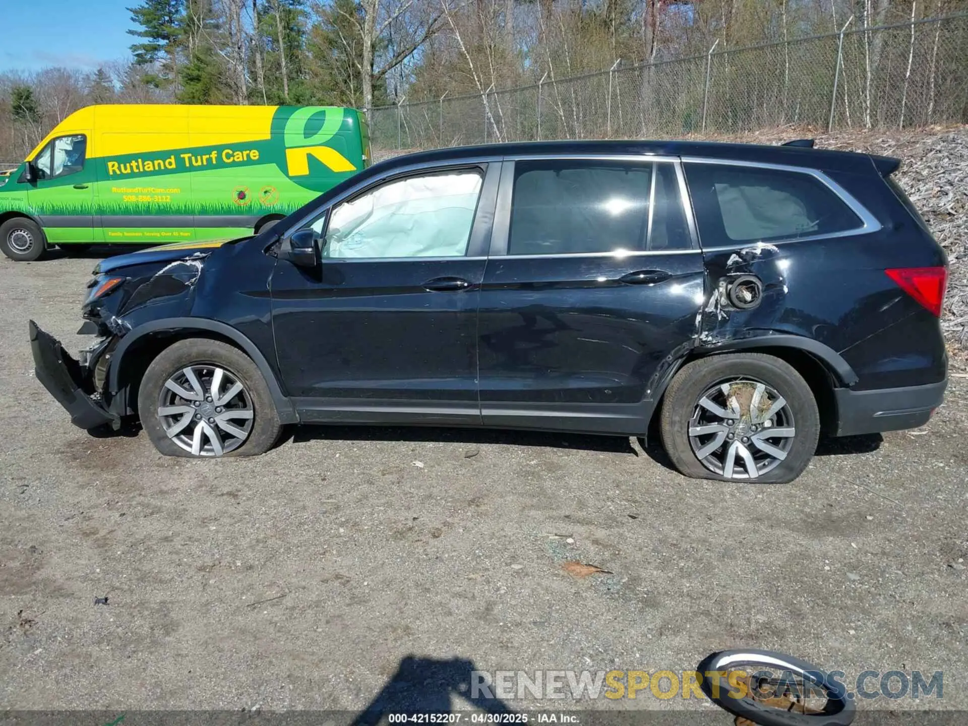 14 Photograph of a damaged car 5FNYF6H52MB072832 HONDA PILOT 2021