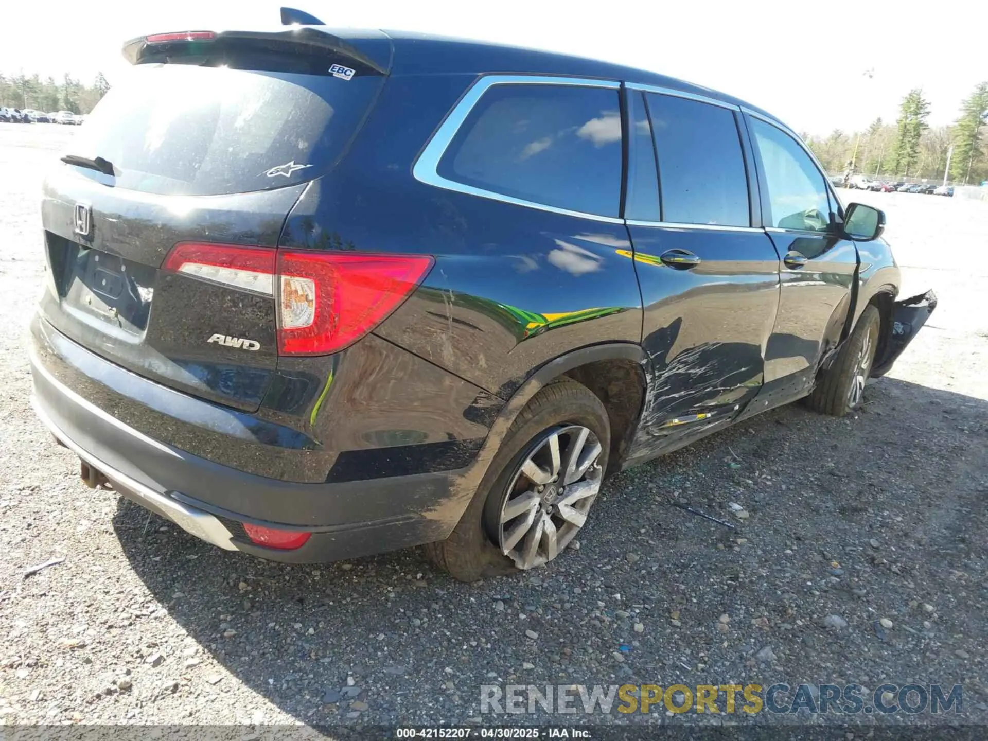 4 Photograph of a damaged car 5FNYF6H52MB072832 HONDA PILOT 2021