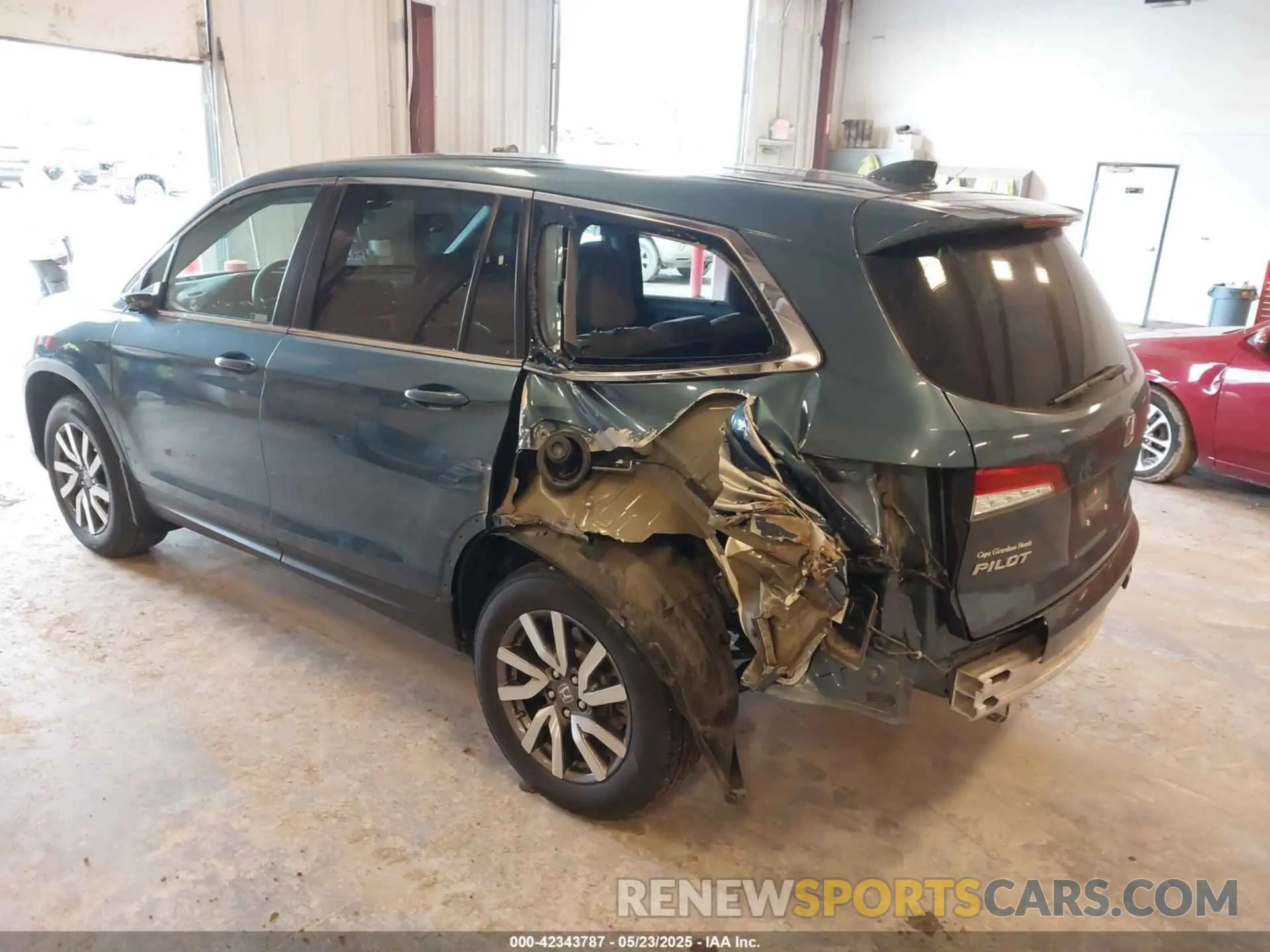 3 Photograph of a damaged car 5FNYF6H54MB082455 HONDA PILOT 2021