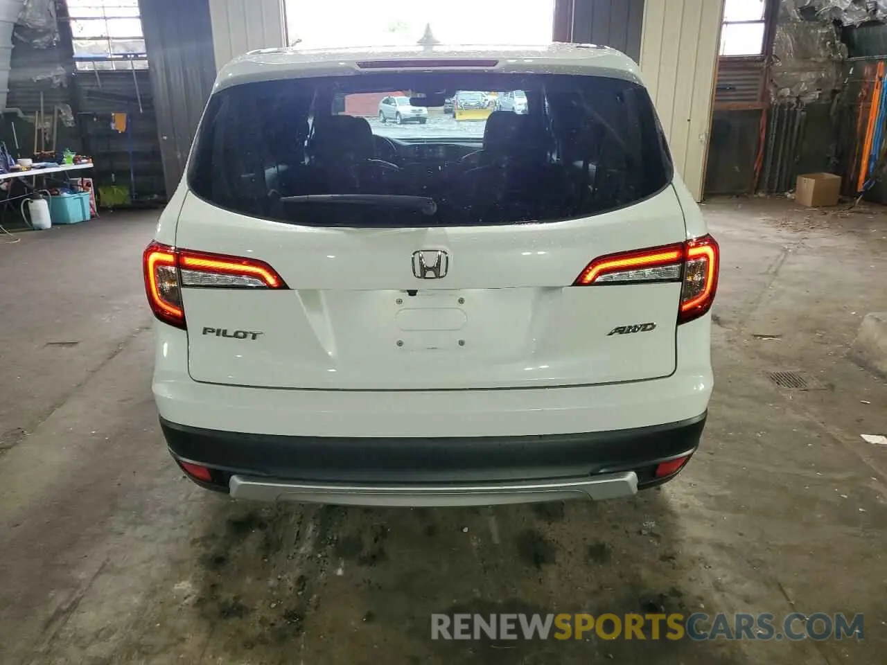 6 Photograph of a damaged car 5FNYF6H56MB003786 HONDA PILOT 2021