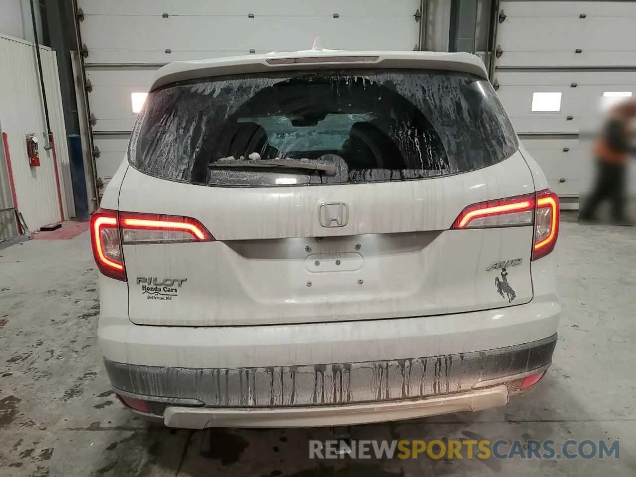 6 Photograph of a damaged car 5FNYF6H56MB007952 HONDA PILOT 2021
