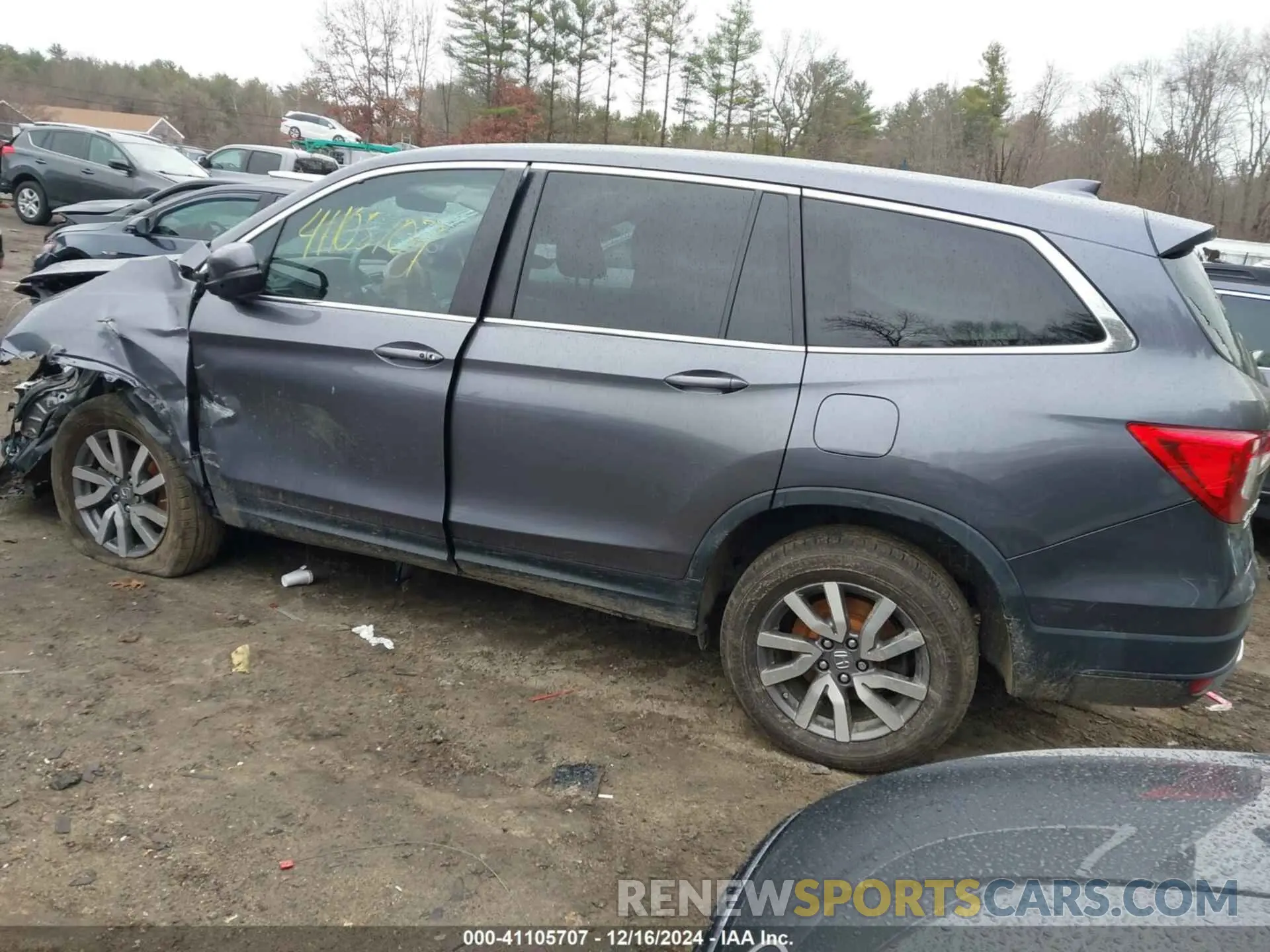 3 Photograph of a damaged car 5FNYF6H56MB038117 HONDA PILOT 2021