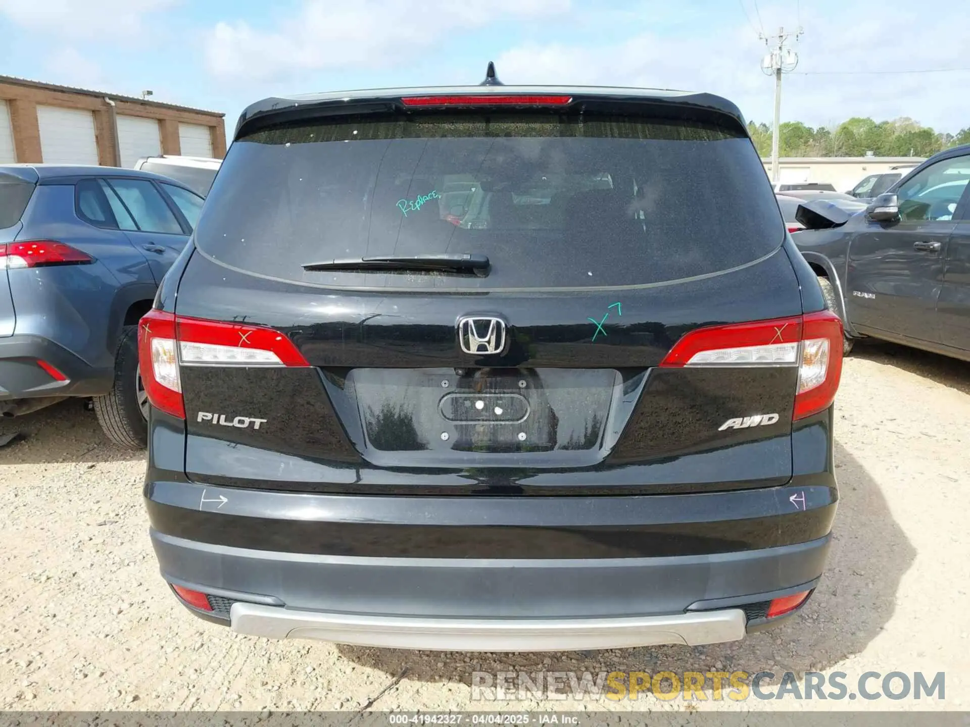 16 Фотография поврежденного автомобиля 5FNYF6H57MB064595 HONDA PILOT 2021