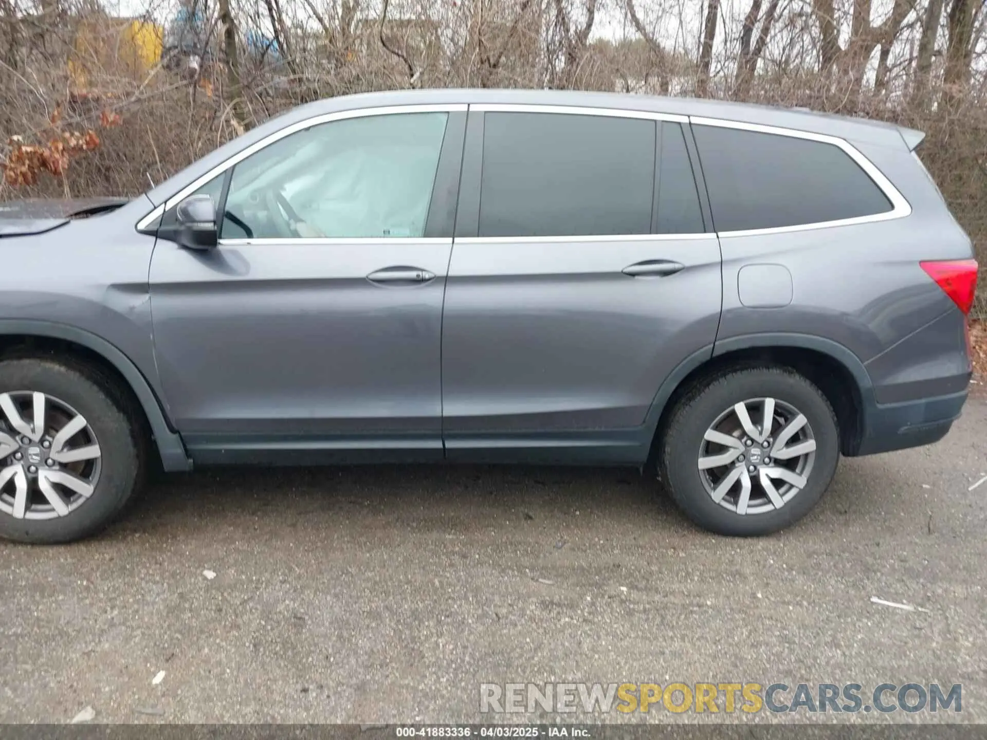 14 Photograph of a damaged car 5FNYF6H58MB021982 HONDA PILOT 2021