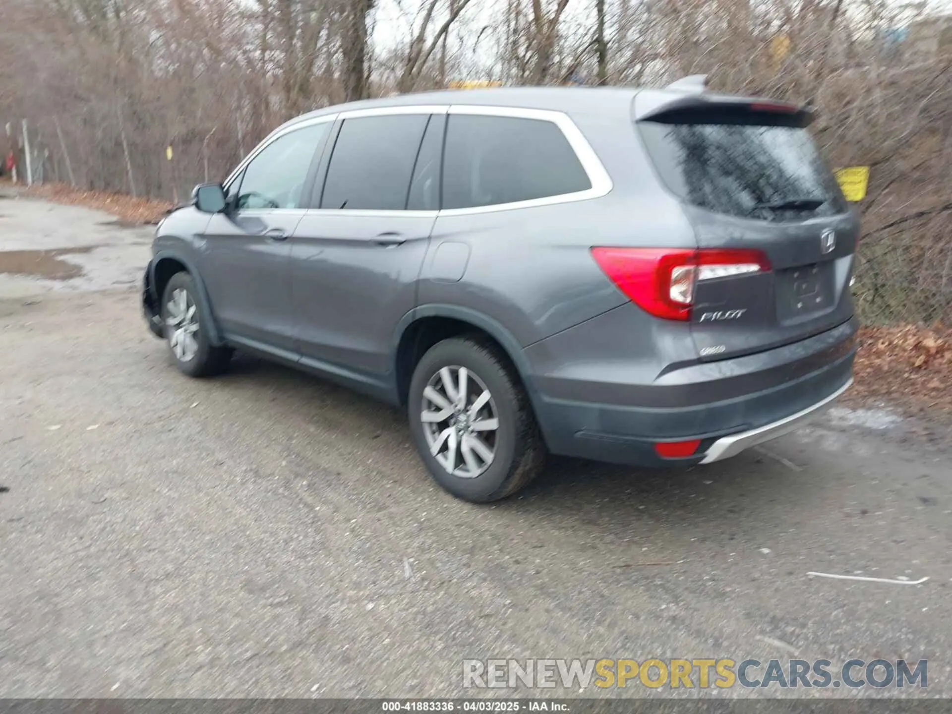3 Photograph of a damaged car 5FNYF6H58MB021982 HONDA PILOT 2021