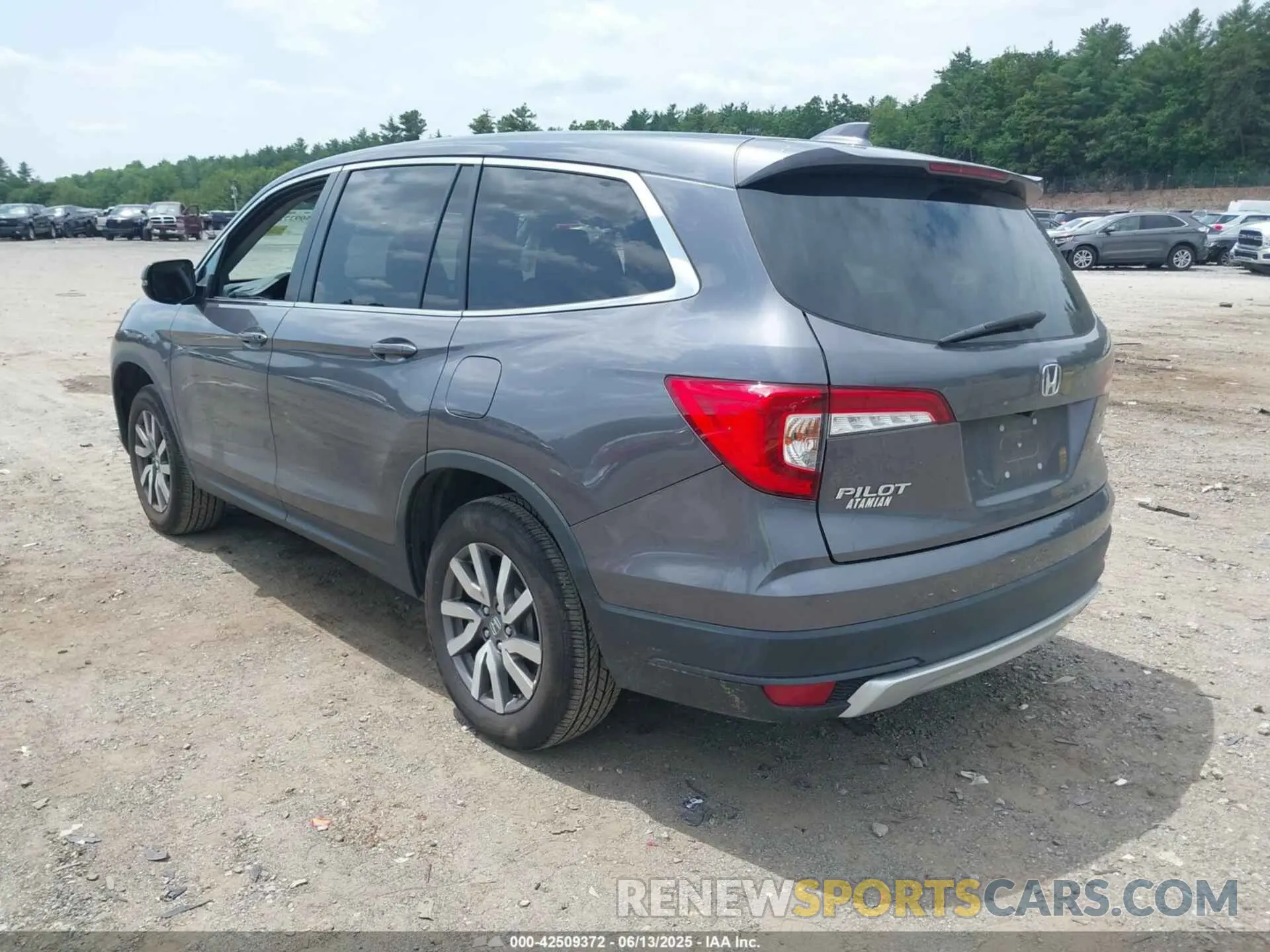 3 Фотография поврежденного автомобиля 5FNYF6H58MB067005 HONDA PILOT 2021