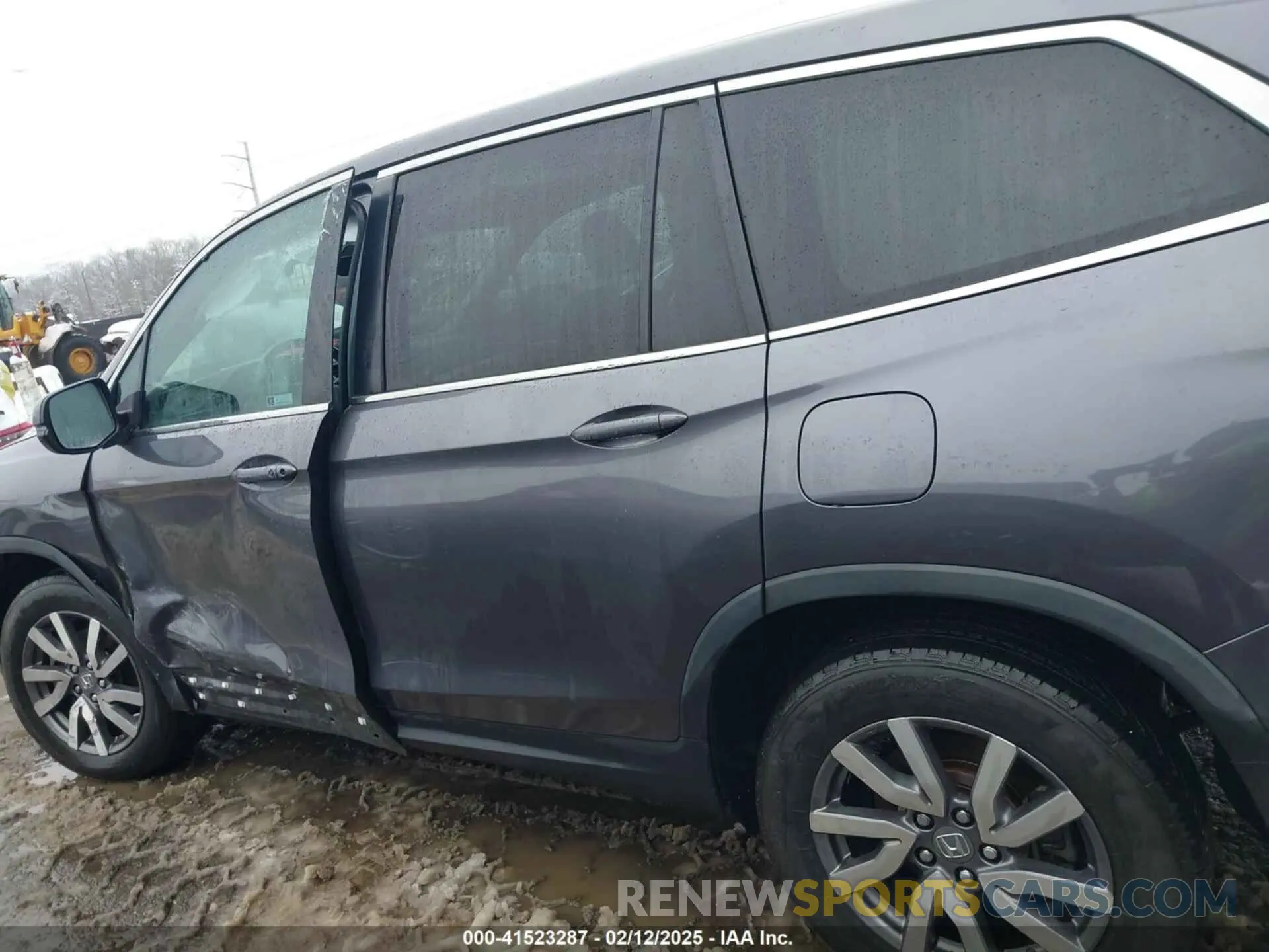 14 Photograph of a damaged car 5FNYF6H58MB102254 HONDA PILOT 2021