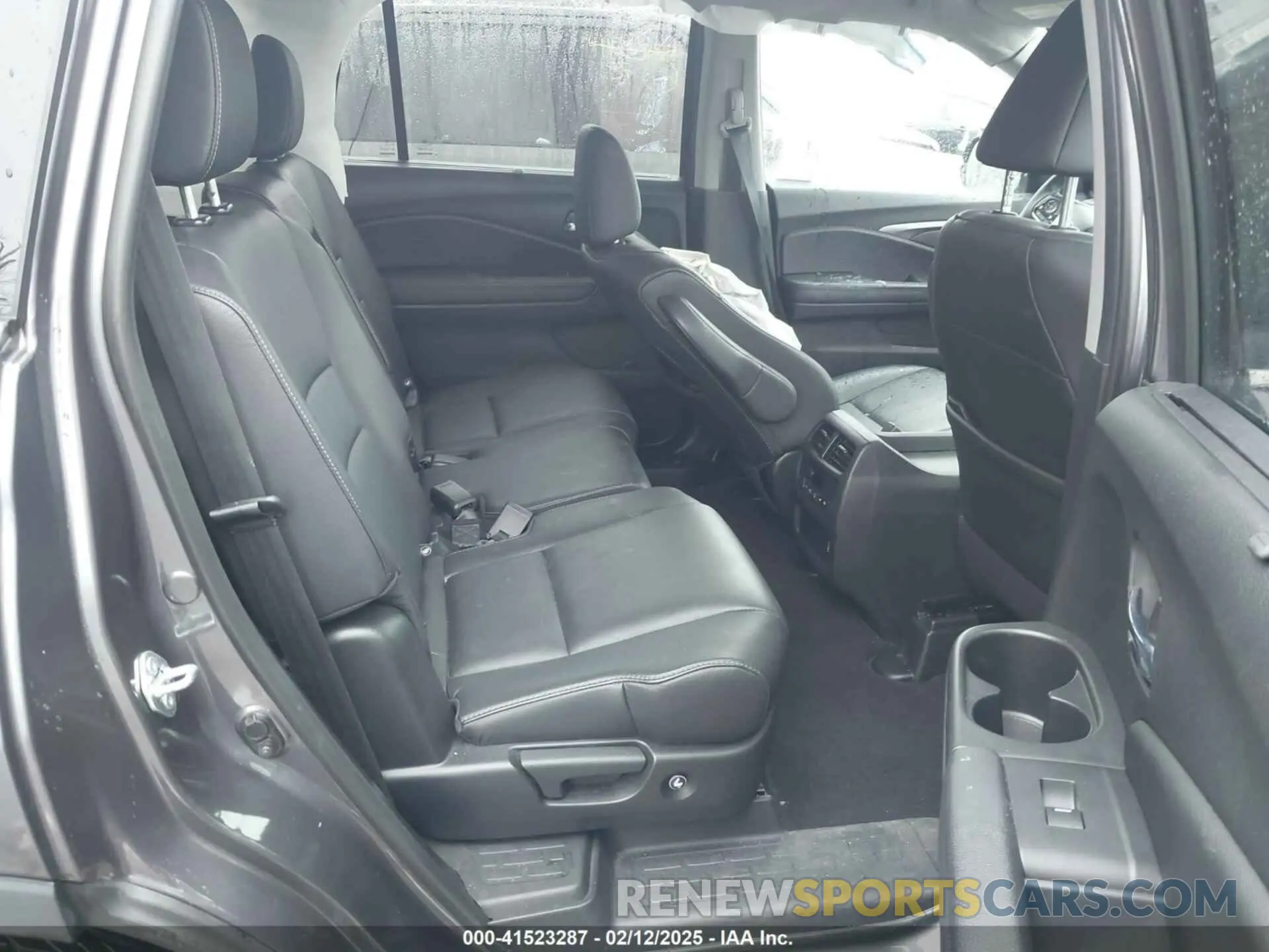8 Photograph of a damaged car 5FNYF6H58MB102254 HONDA PILOT 2021