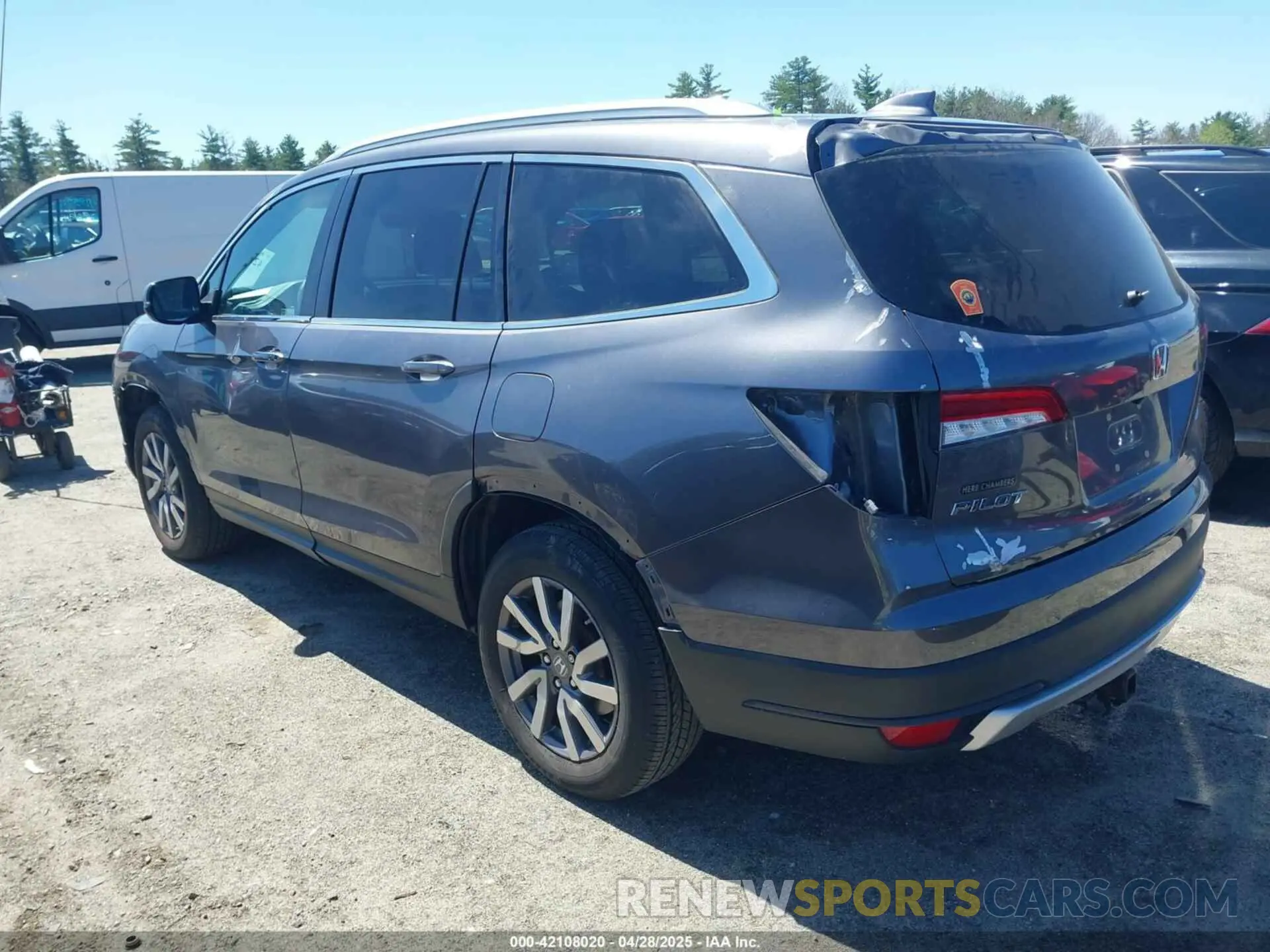 3 Photograph of a damaged car 5FNYF6H59MB016354 HONDA PILOT 2021