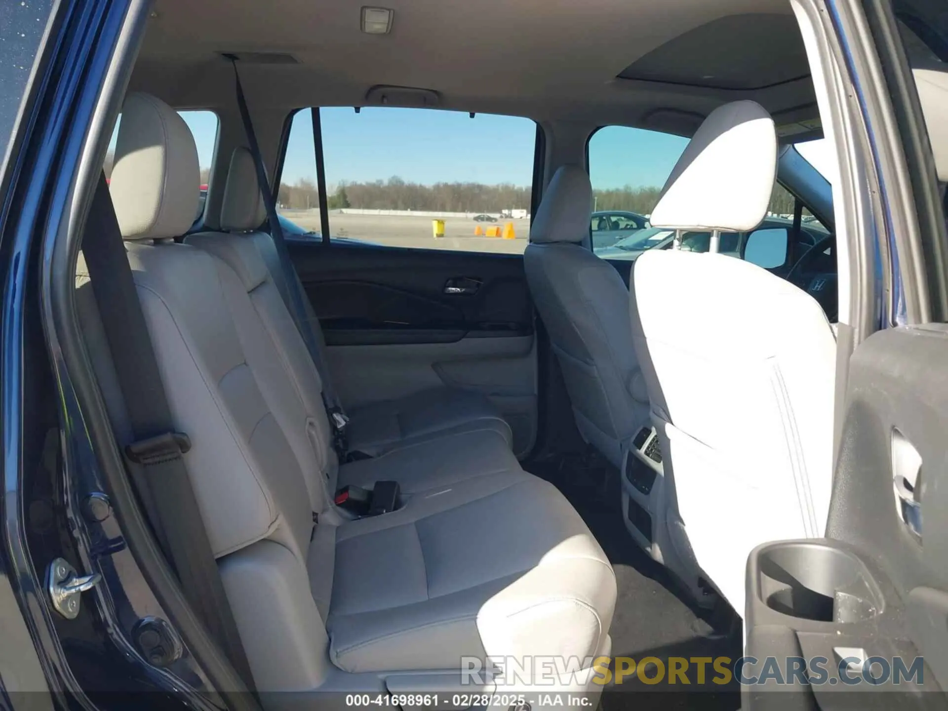 8 Фотография поврежденного автомобиля 5FNYF6H5XMB019425 HONDA PILOT 2021