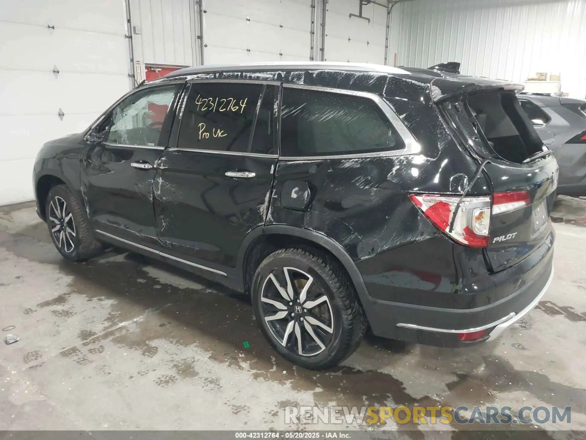 3 Photograph of a damaged car 5FNYF6H63MB082603 HONDA PILOT 2021