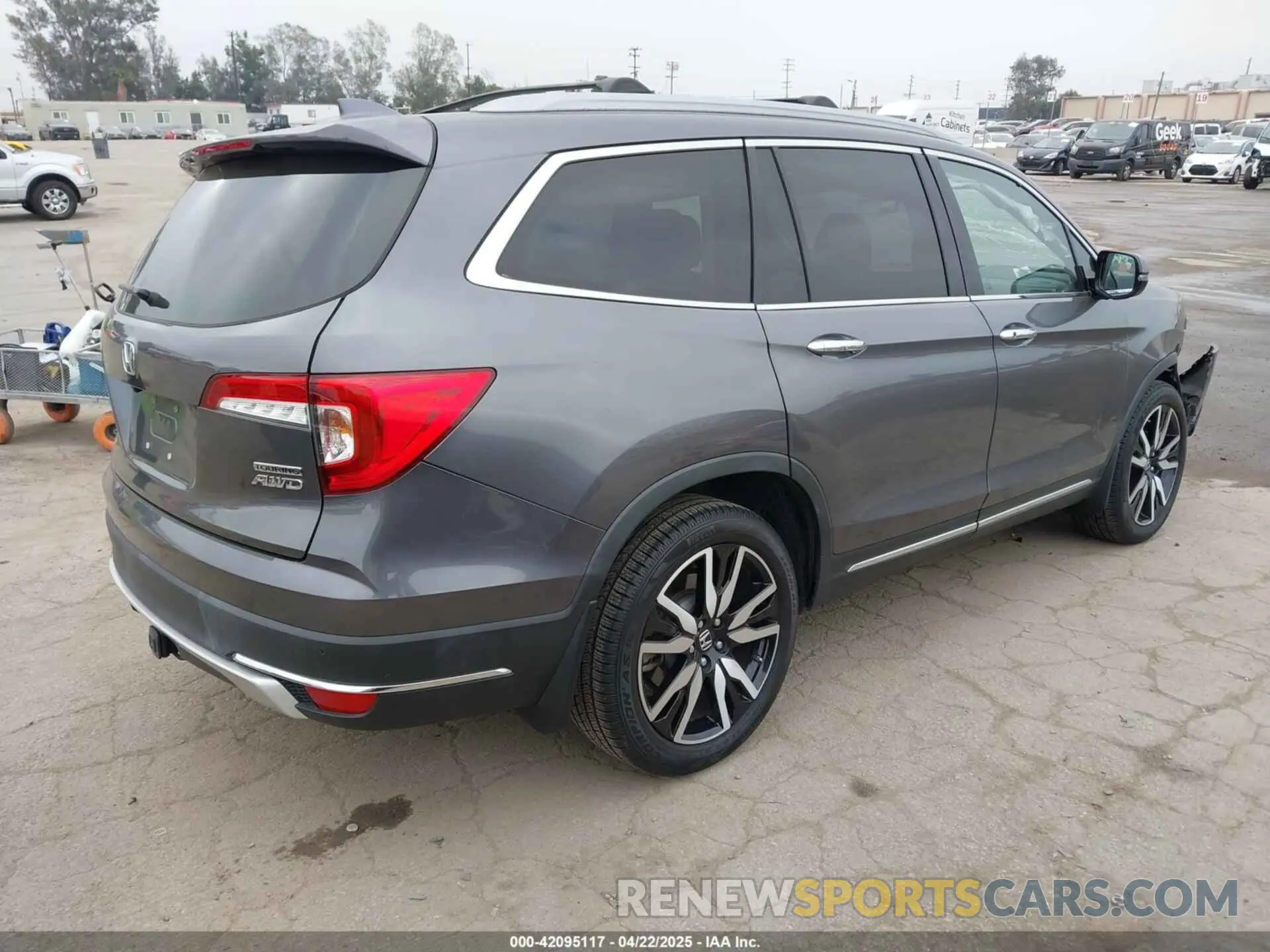 4 Photograph of a damaged car 5FNYF6H66MB045819 HONDA PILOT 2021