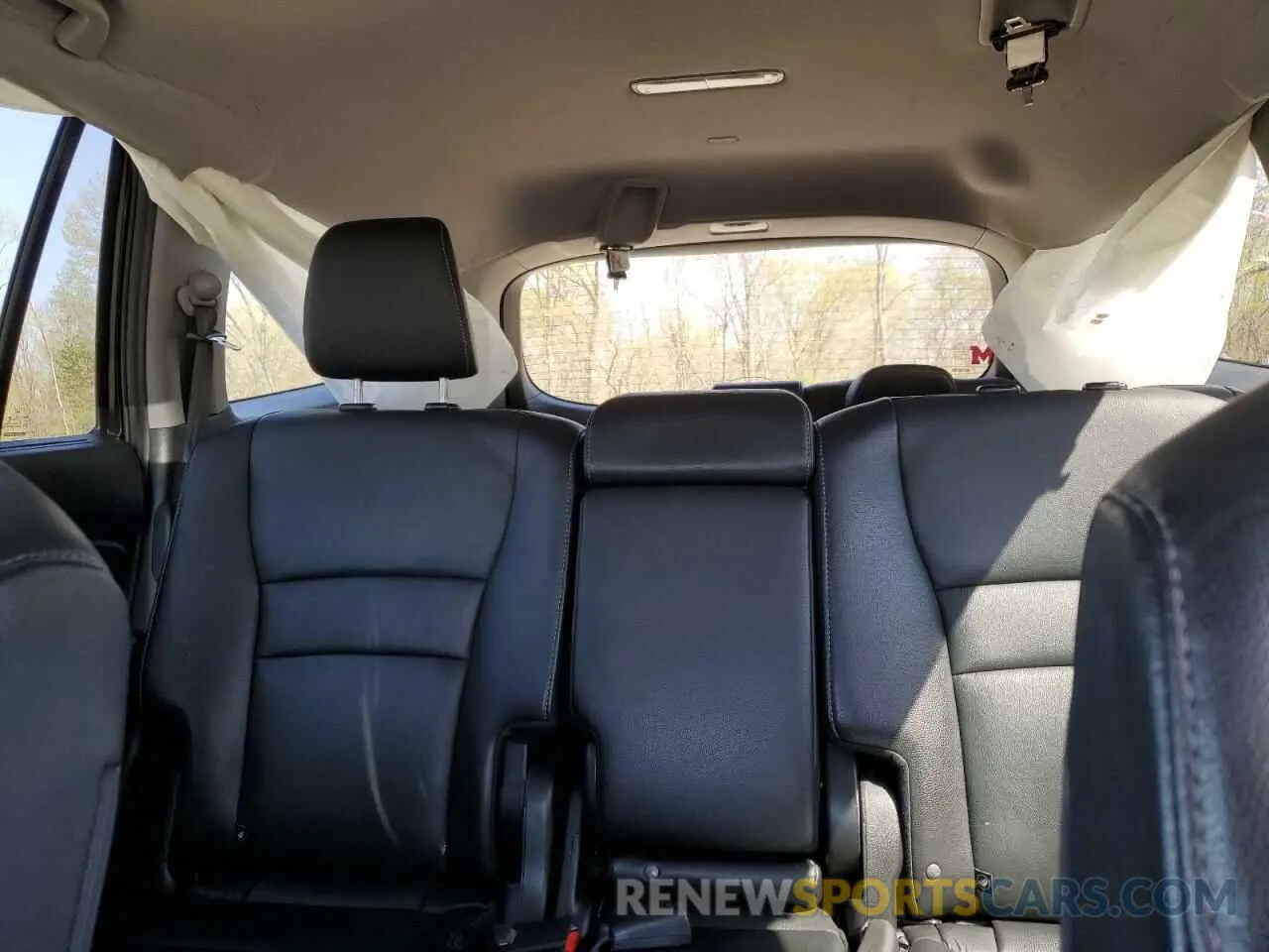 10 Photograph of a damaged car 5FNYF6H93MB051216 HONDA PILOT 2021