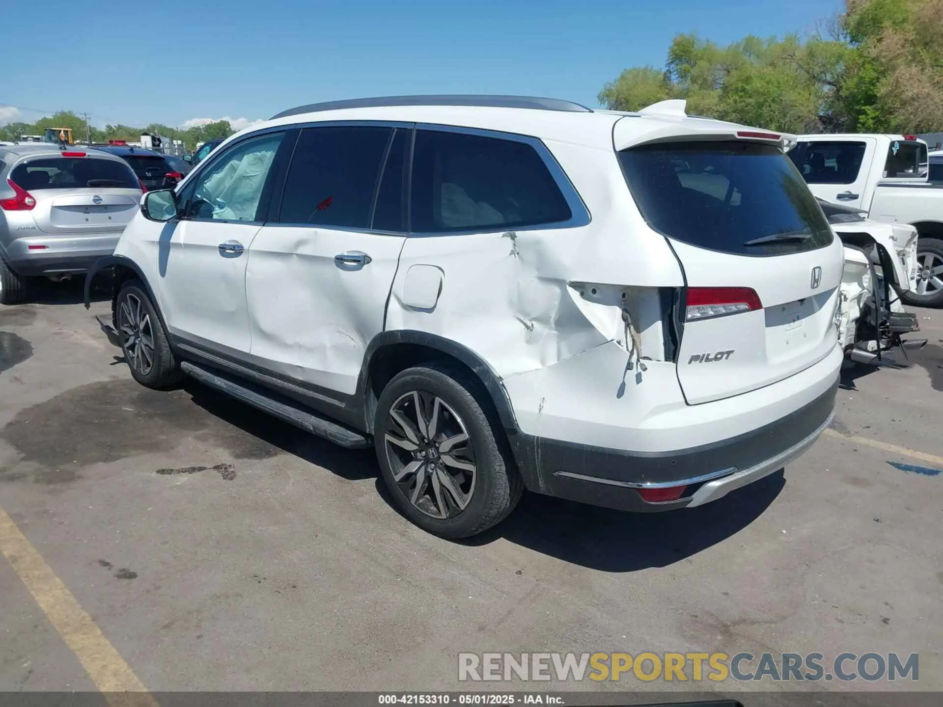 3 Photograph of a damaged car 5FNYF6H94MB087593 HONDA PILOT 2021