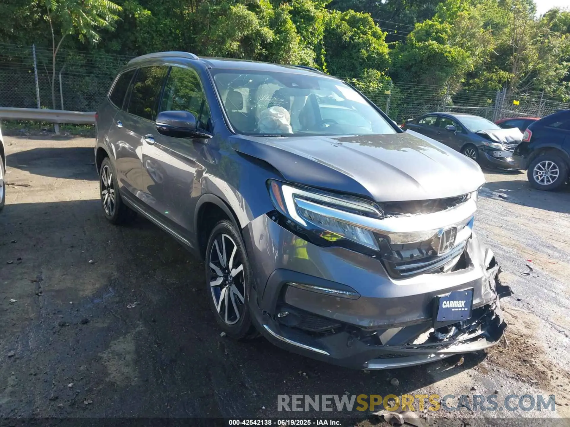 1 Photograph of a damaged car 5FNYF6H95MB048527 HONDA PILOT 2021
