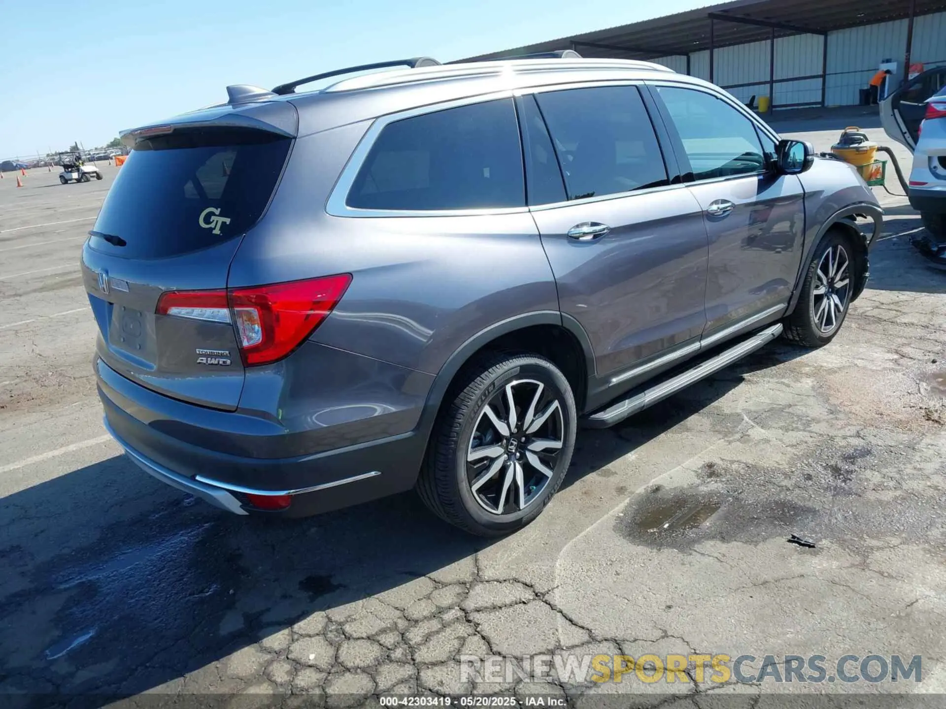 4 Photograph of a damaged car 5FNYF6H97MB034399 HONDA PILOT 2021
