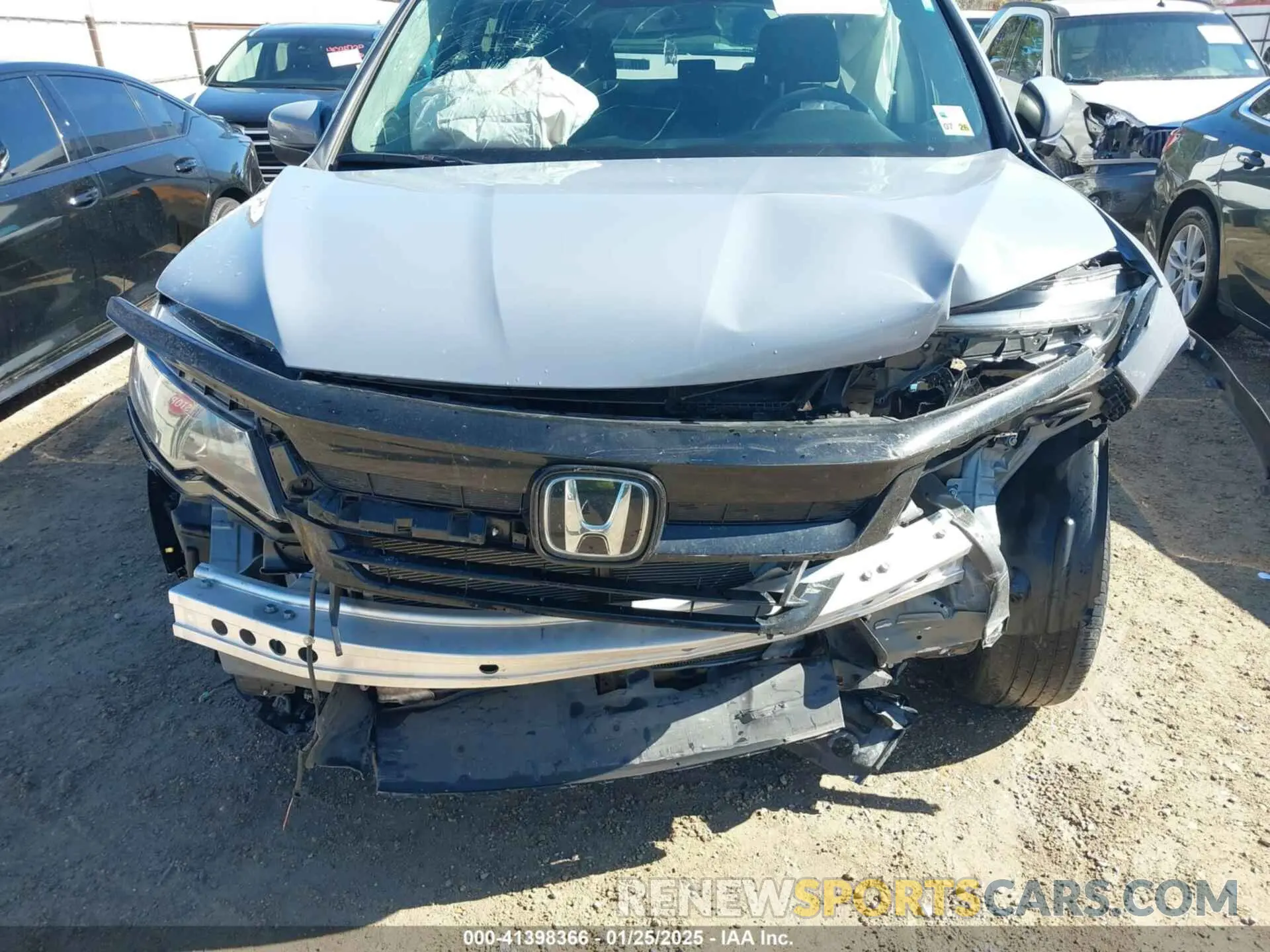 13 Photograph of a damaged car 5FNYF5H20NB023310 HONDA PILOT 2022