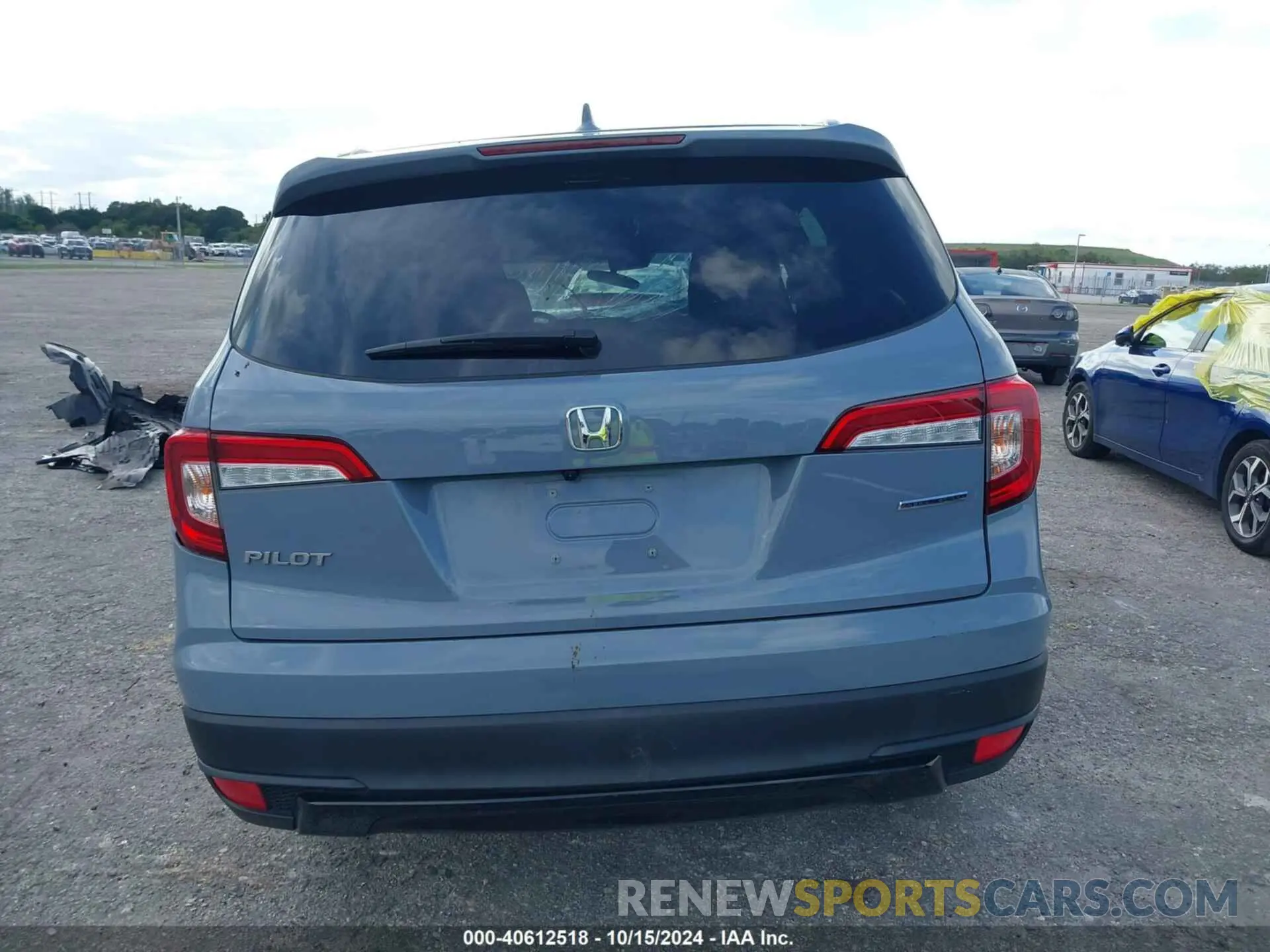 16 Photograph of a damaged car 5FNYF5H20NB023811 HONDA PILOT 2022