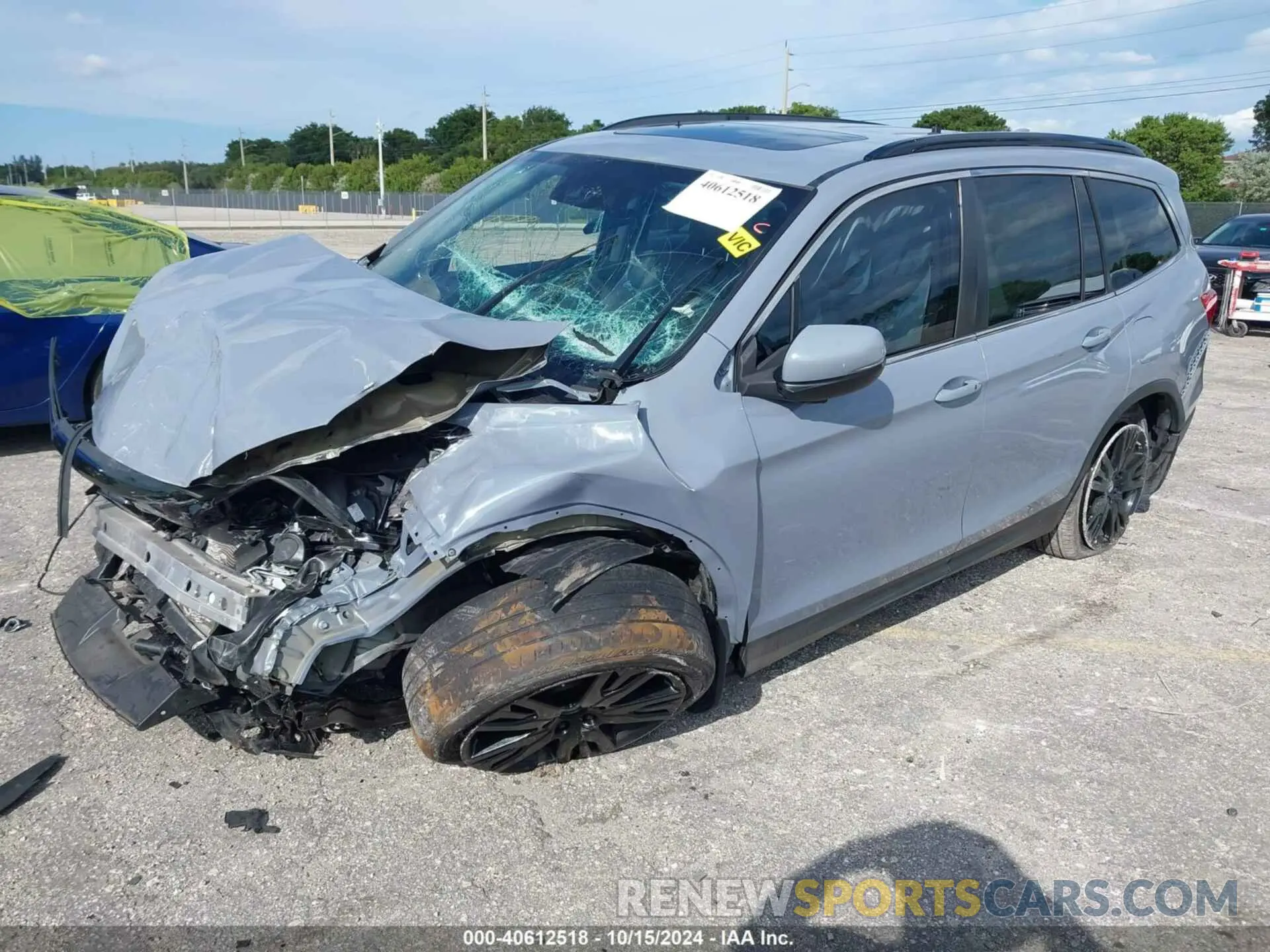 2 Photograph of a damaged car 5FNYF5H20NB023811 HONDA PILOT 2022
