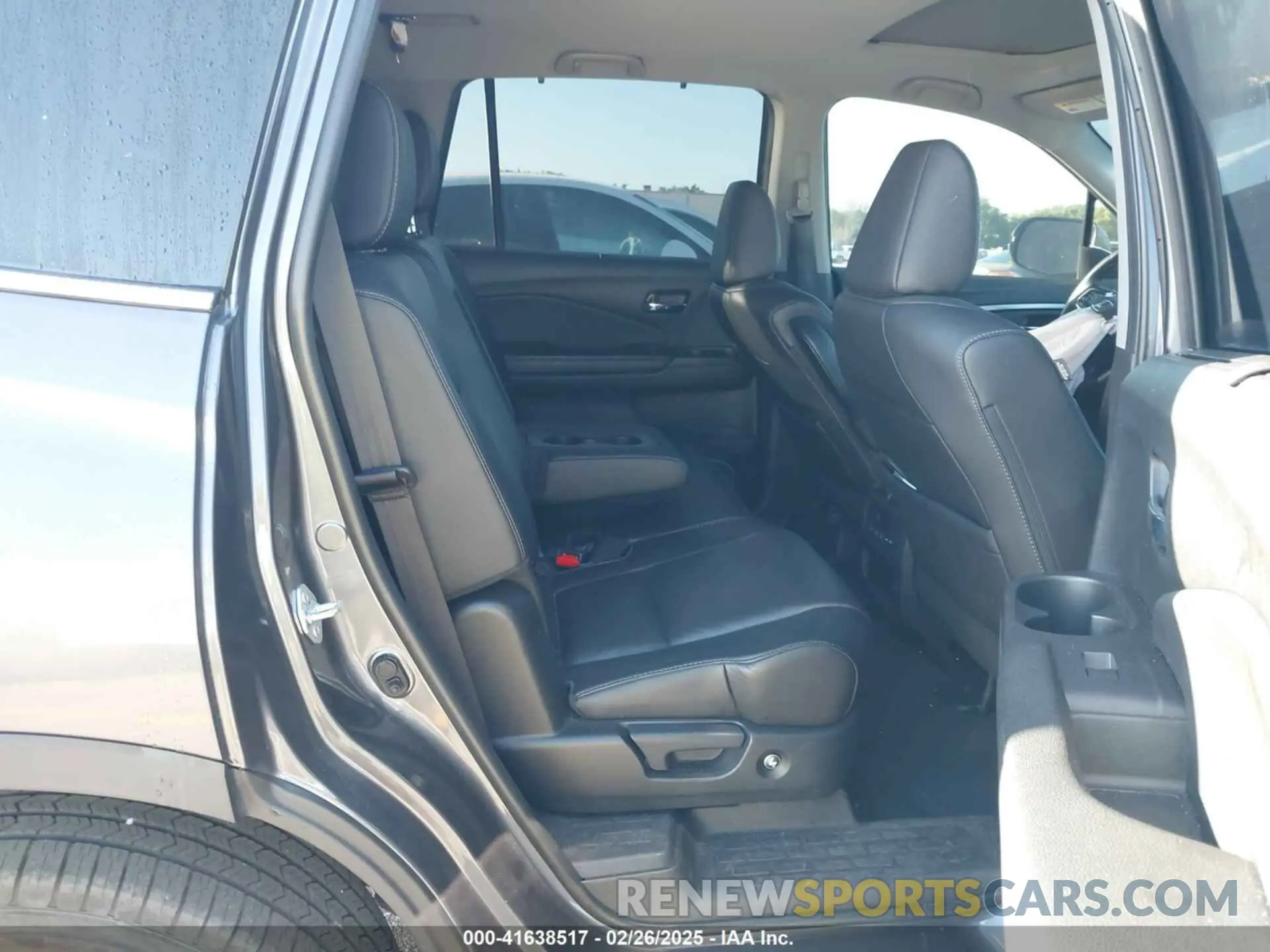 8 Фотография поврежденного автомобиля 5FNYF5H25NB031399 HONDA PILOT 2022